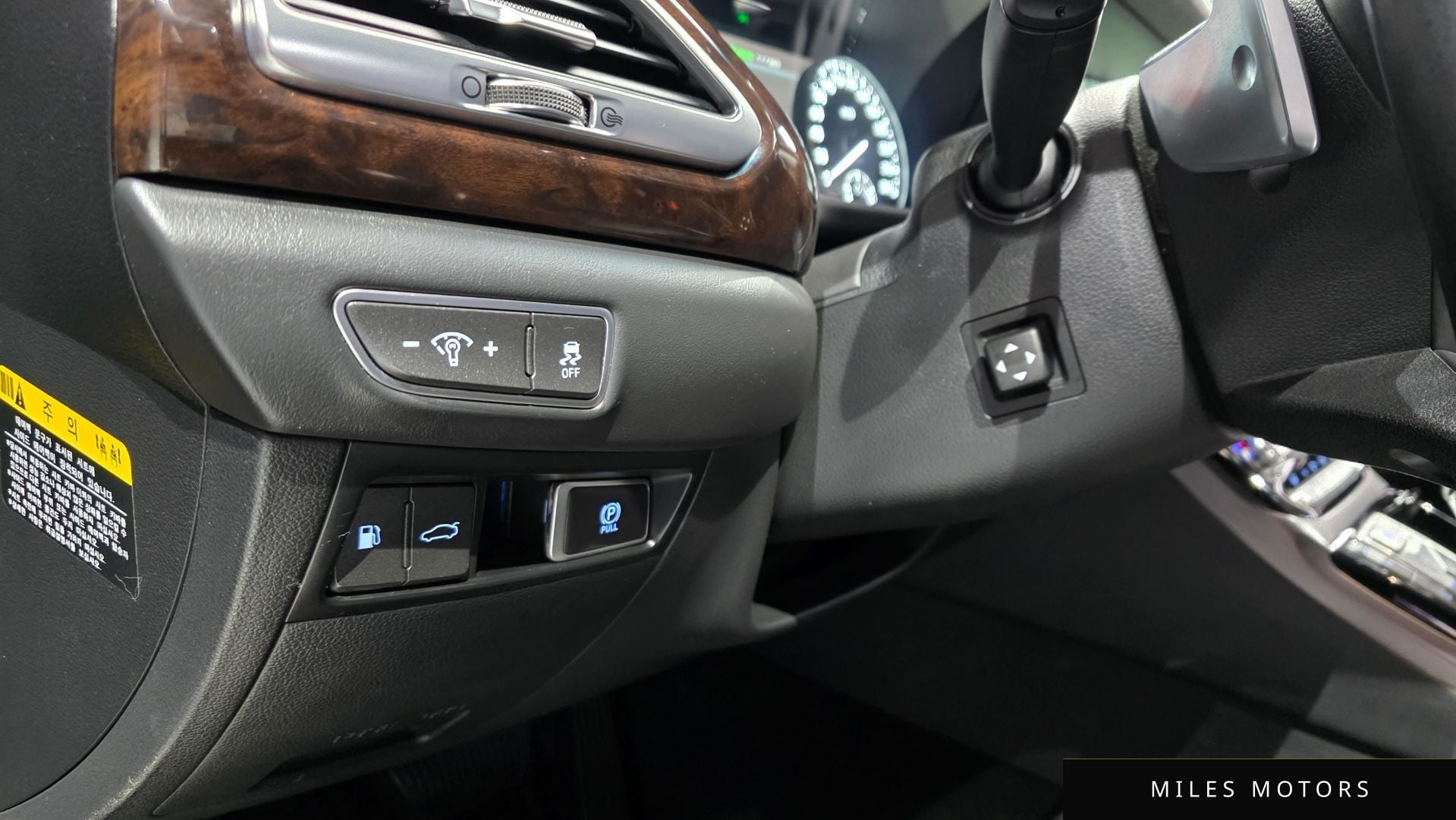 Genesis EQ900 2016 — миниатюра 12