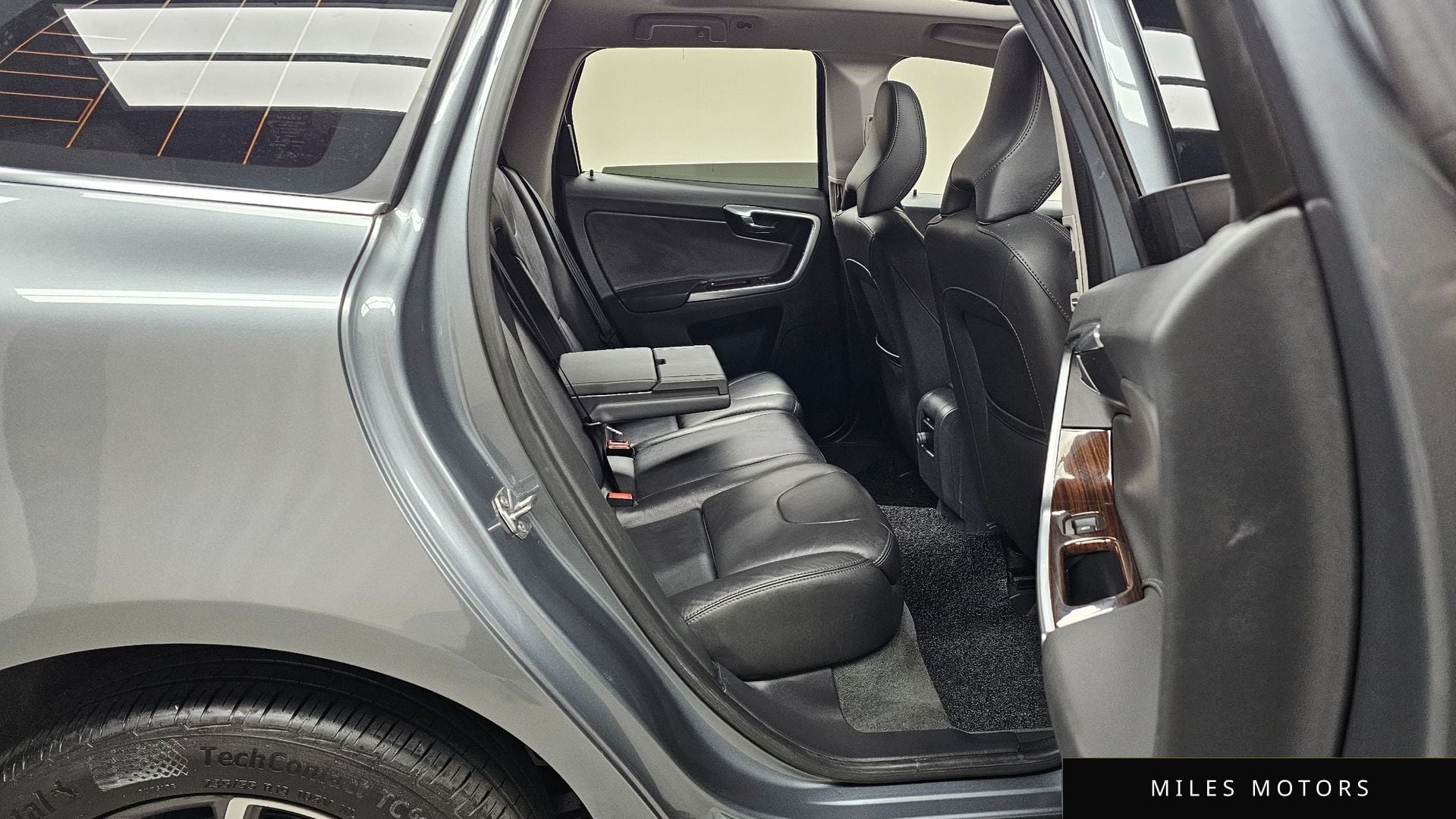 Volvo XC60 2017 — миниатюра 12