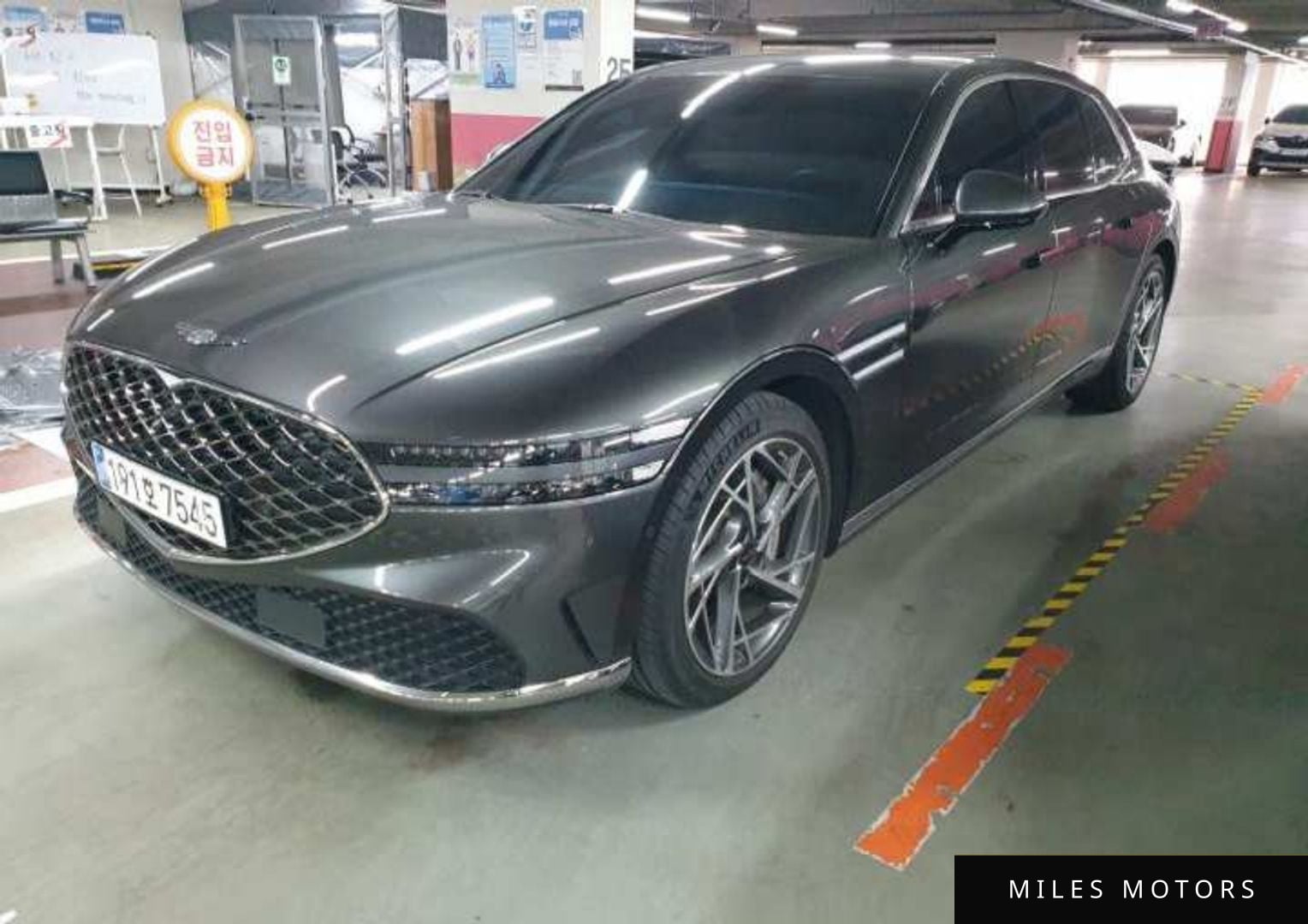 Genesis G90 (RS4) 2023 — миниатюра 2
