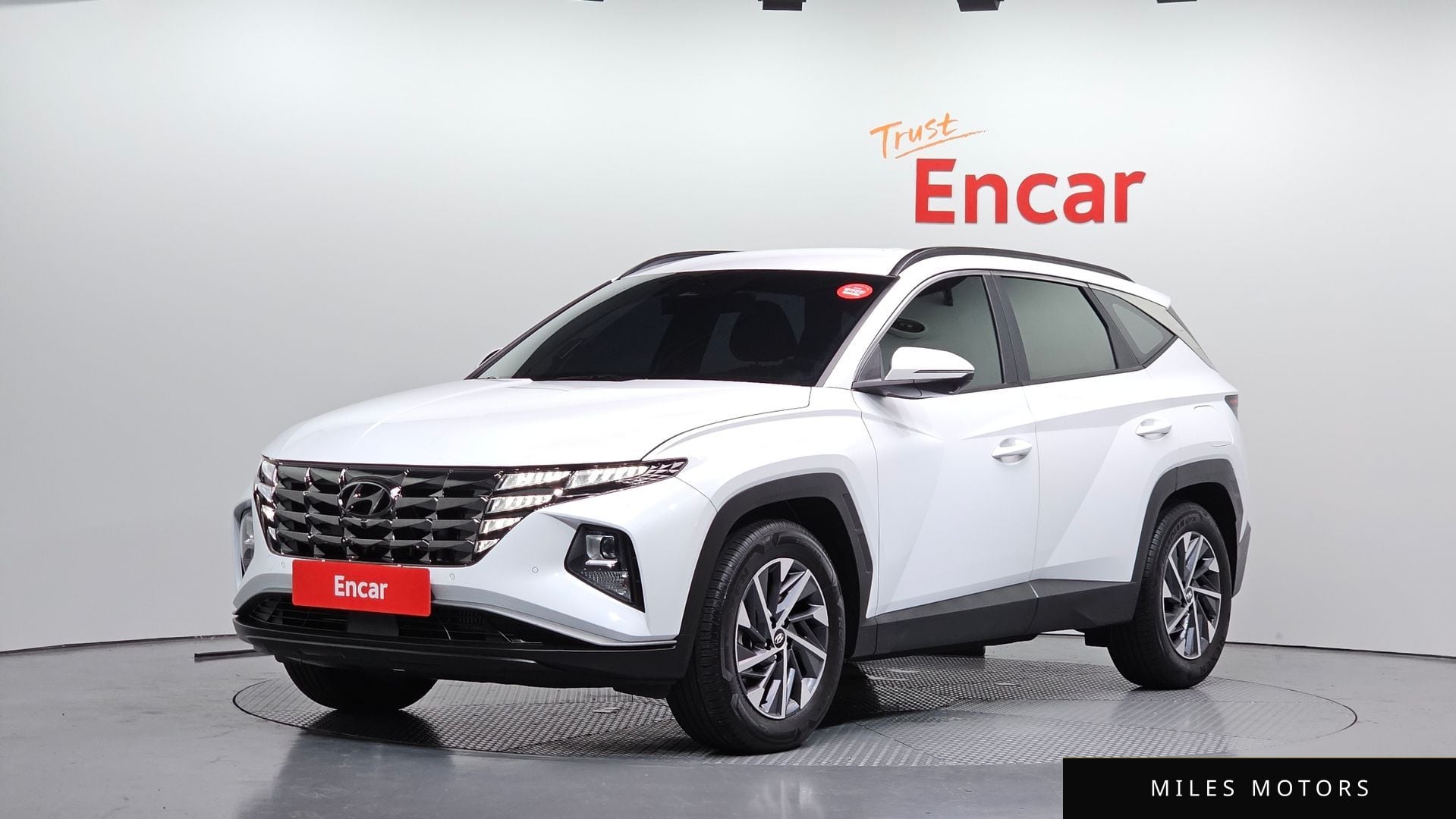 Hyundai Tucson 2023 — фото 1 из 12