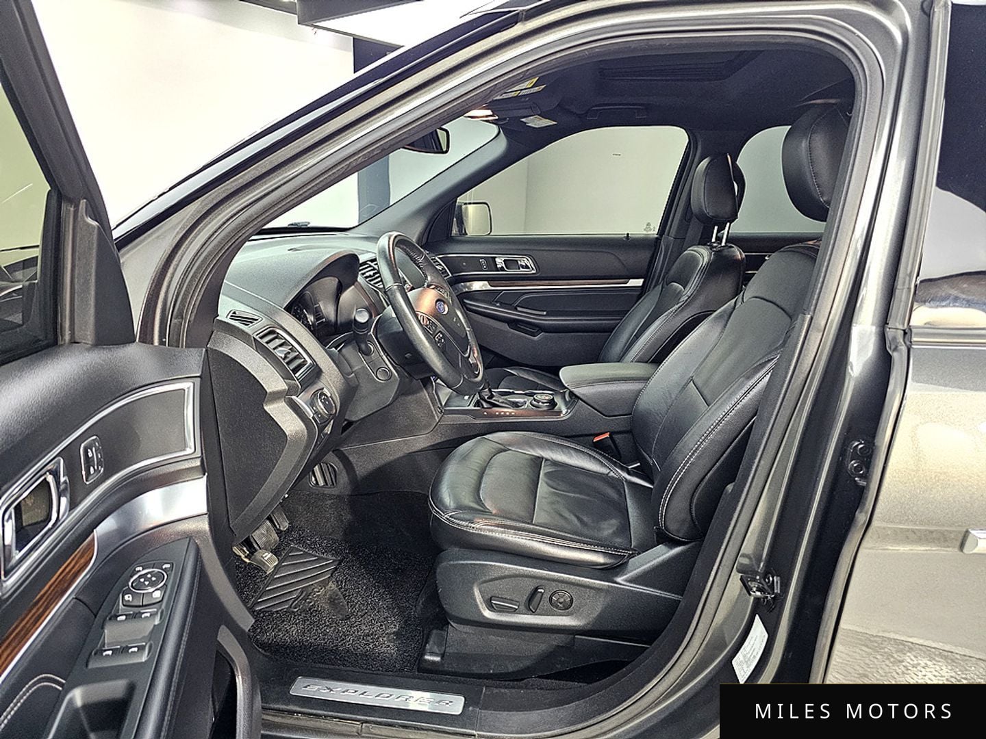 Ford Explorer 2019 — миниатюра 8