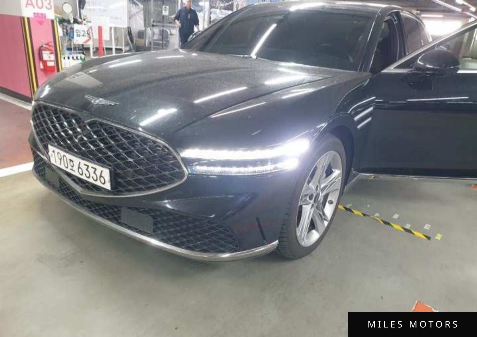 Genesis G90 (RS4) 2022 — миниатюра 2