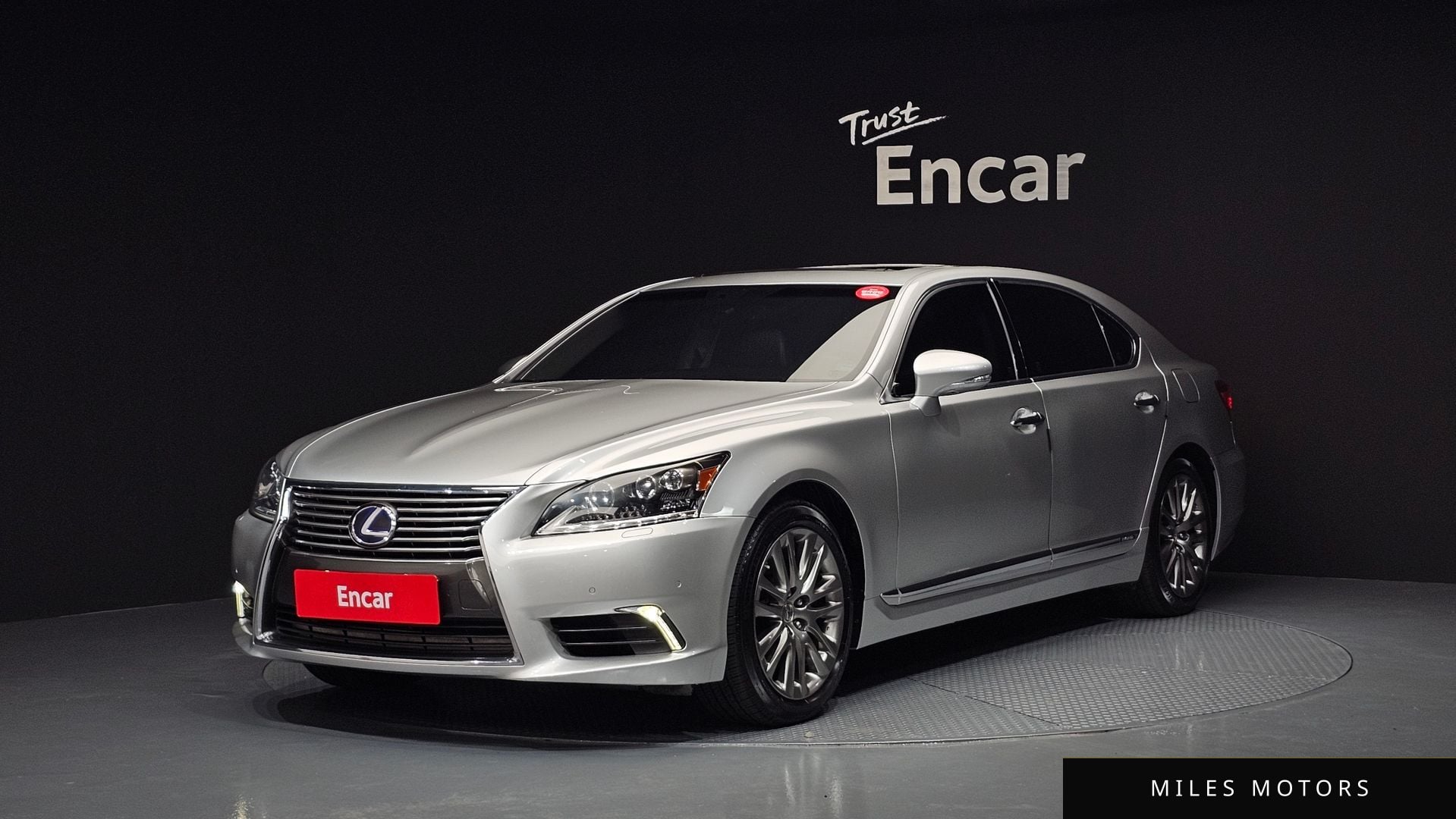 Лексус LS600hL 2014 — фото 1 из 12