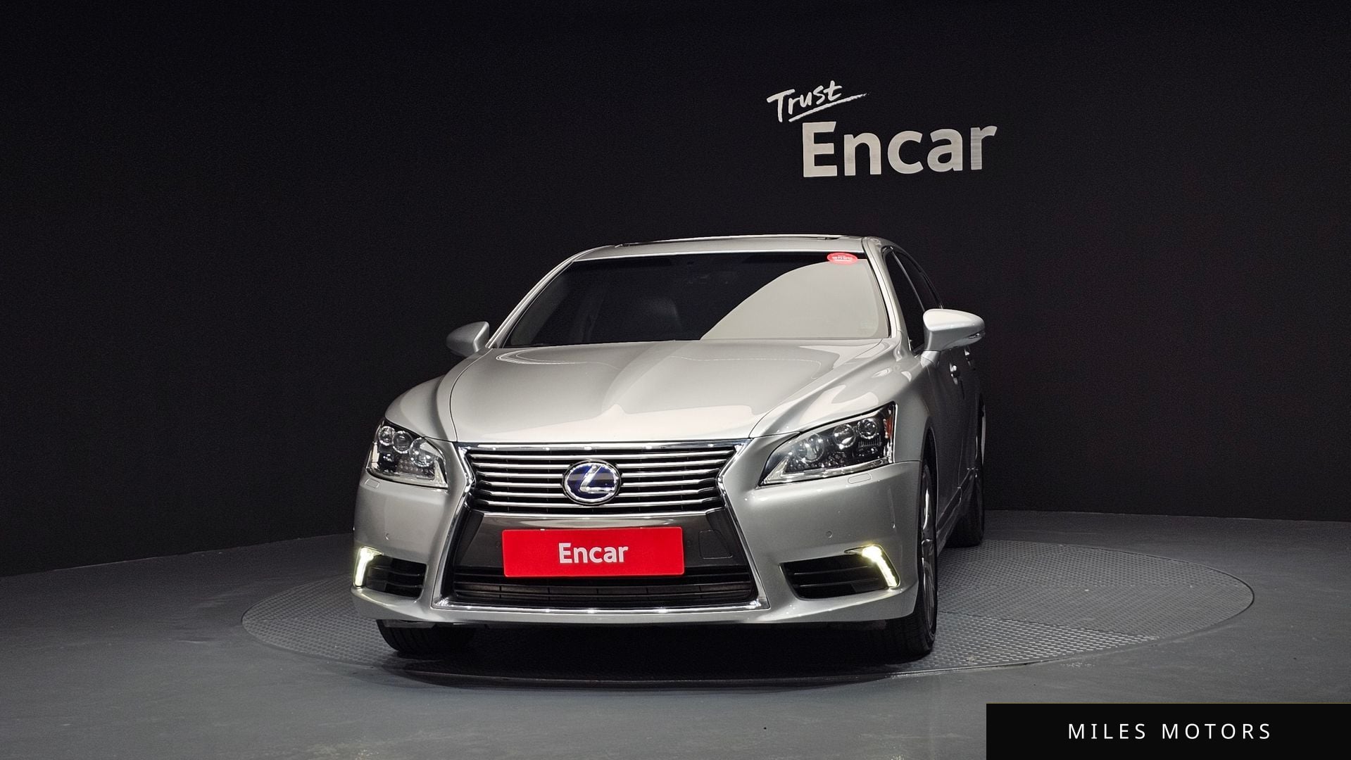 Лексус LS600hL 2014 — миниатюра 3