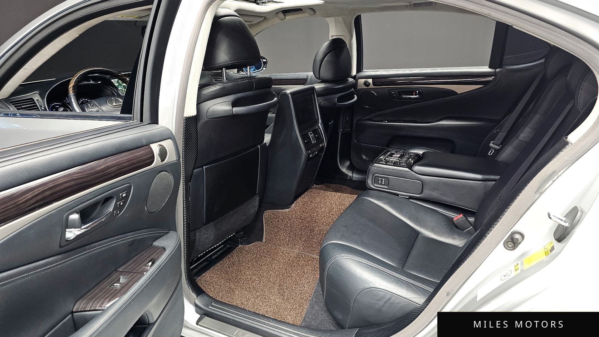 Лексус LS600hL 2014 — миниатюра 11