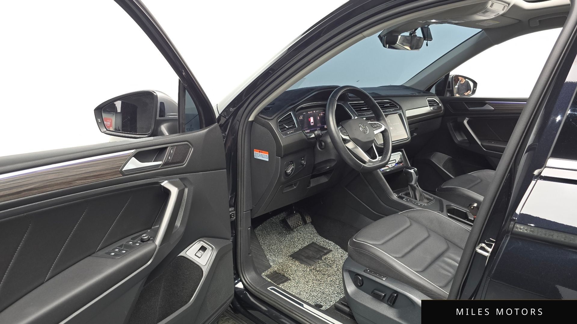 Volkswagen Tiguan 2023 — миниатюра 12
