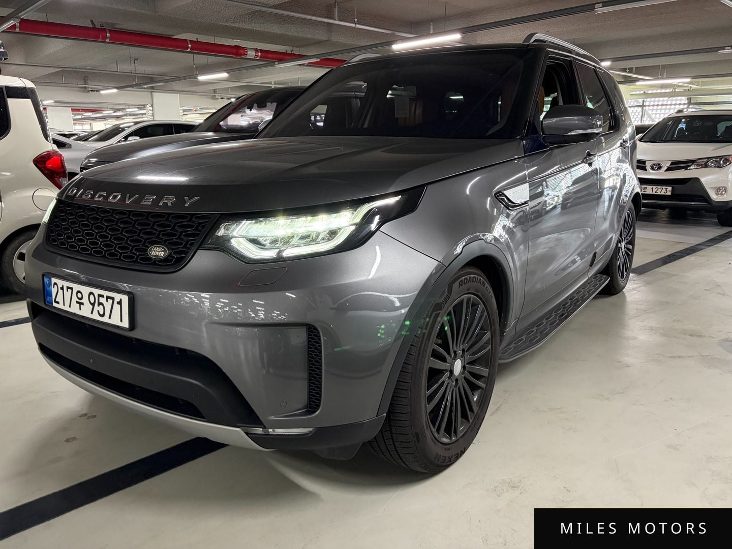 Land Rover Discovery 2017 — миниатюра 2