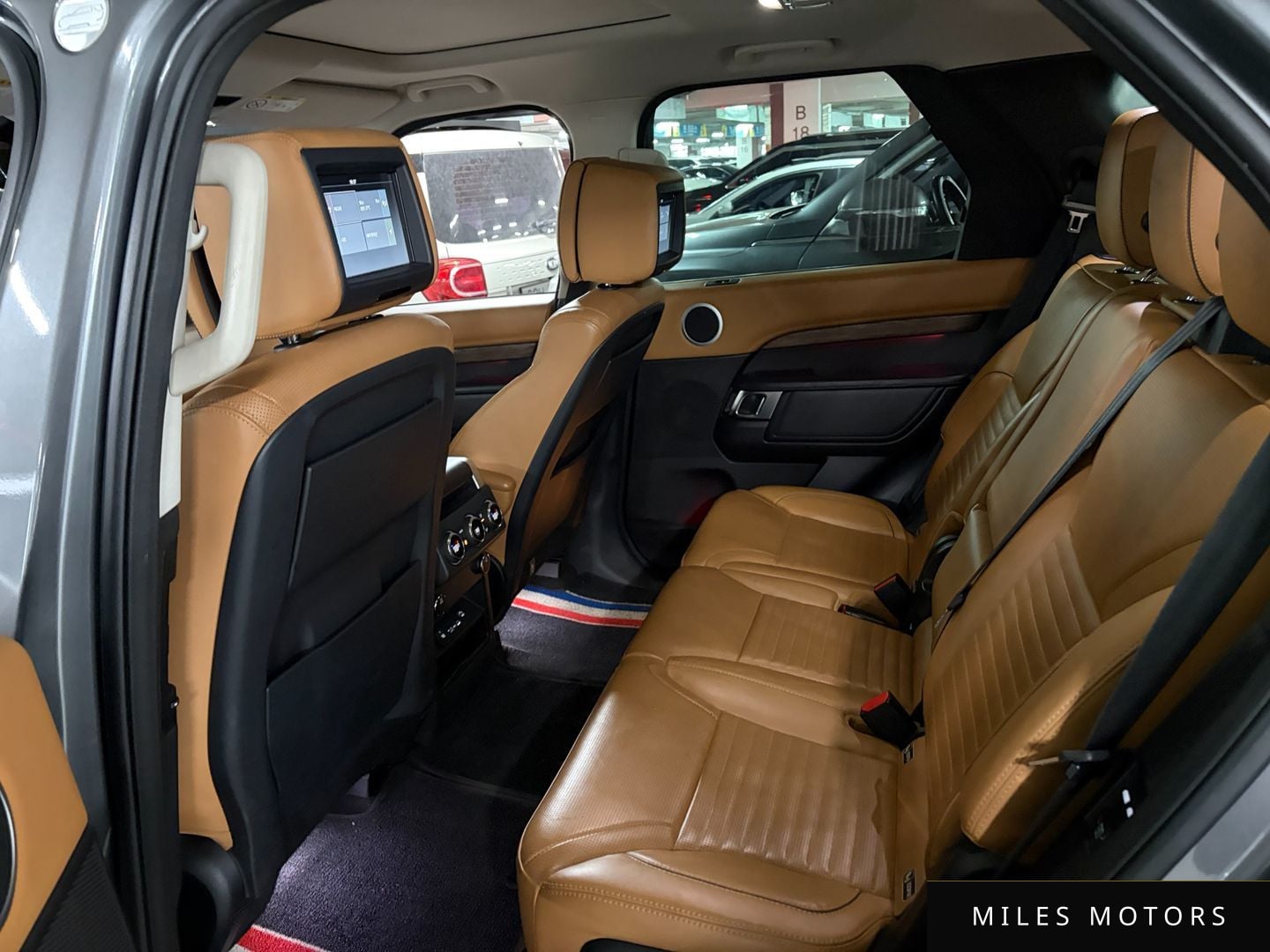 Land Rover Discovery 2017 — миниатюра 6