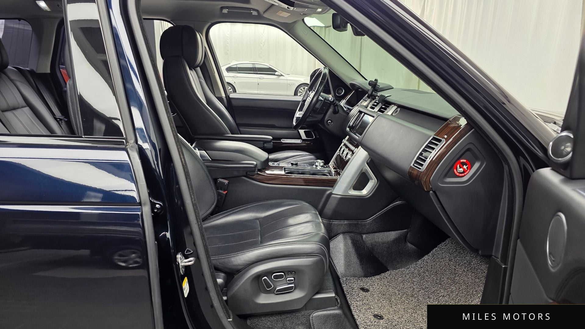 Land Rover Range Rover 2014 — миниатюра 11