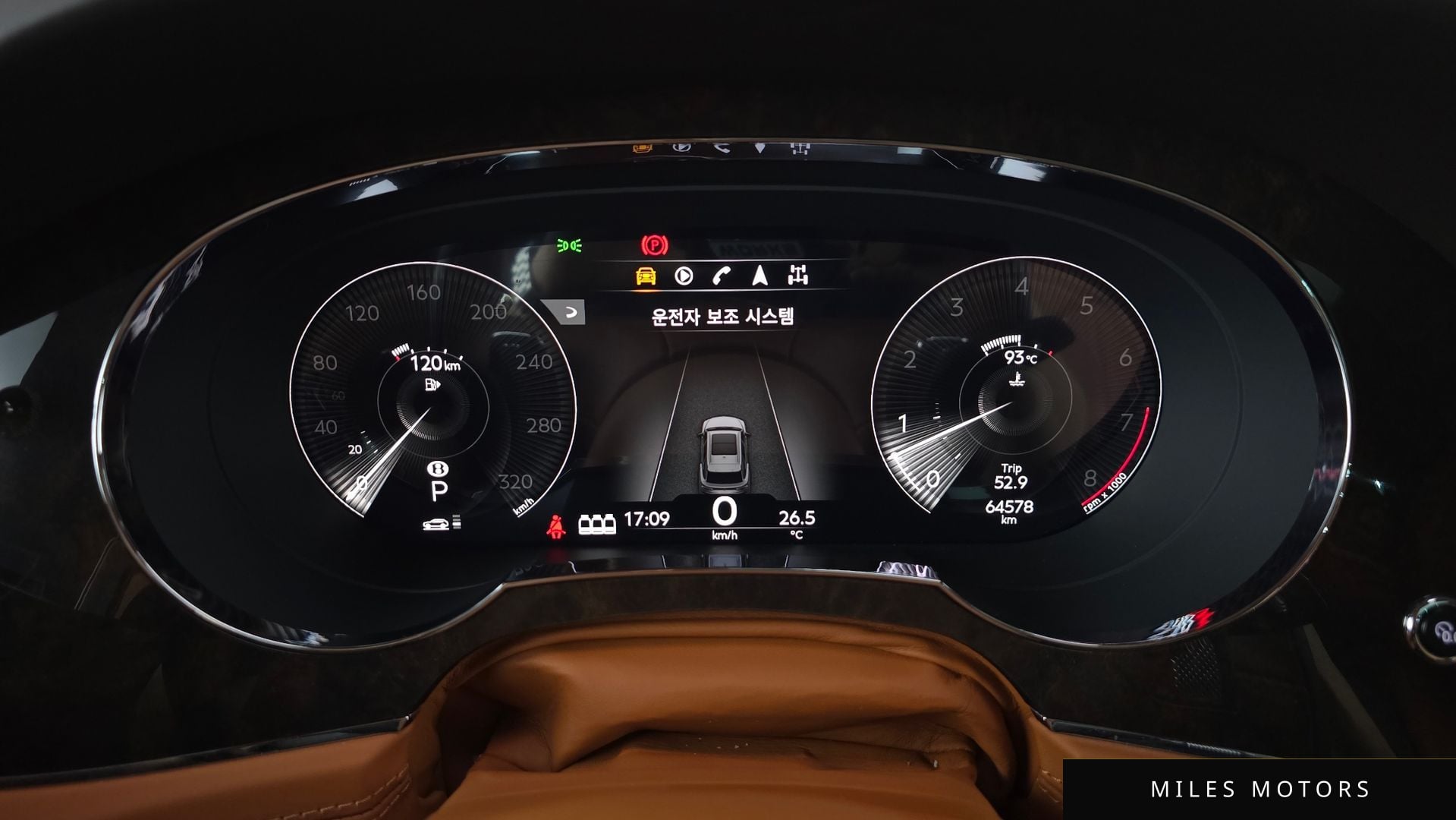 Bentley Bentayga 2022 — миниатюра 11