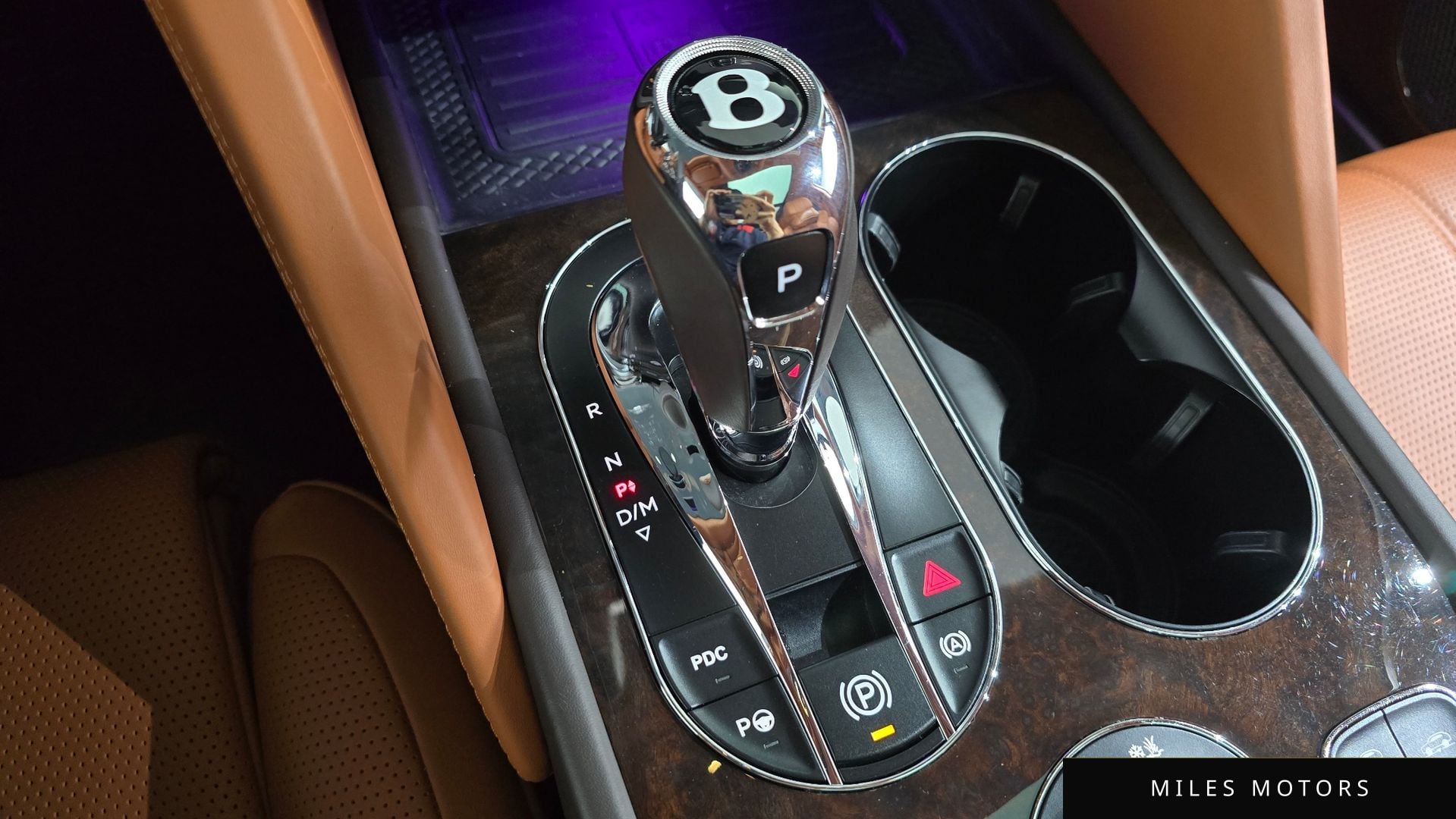 Bentley Bentayga 2022 — миниатюра 12