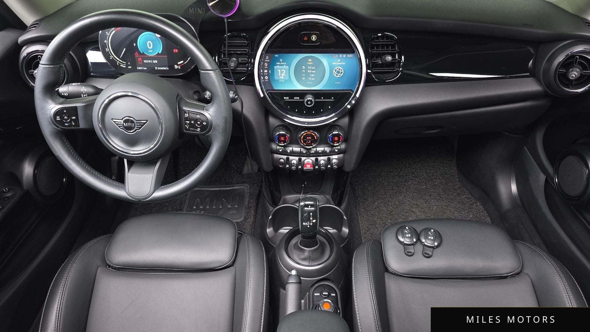 MINI Cooper 2022 — миниатюра 10