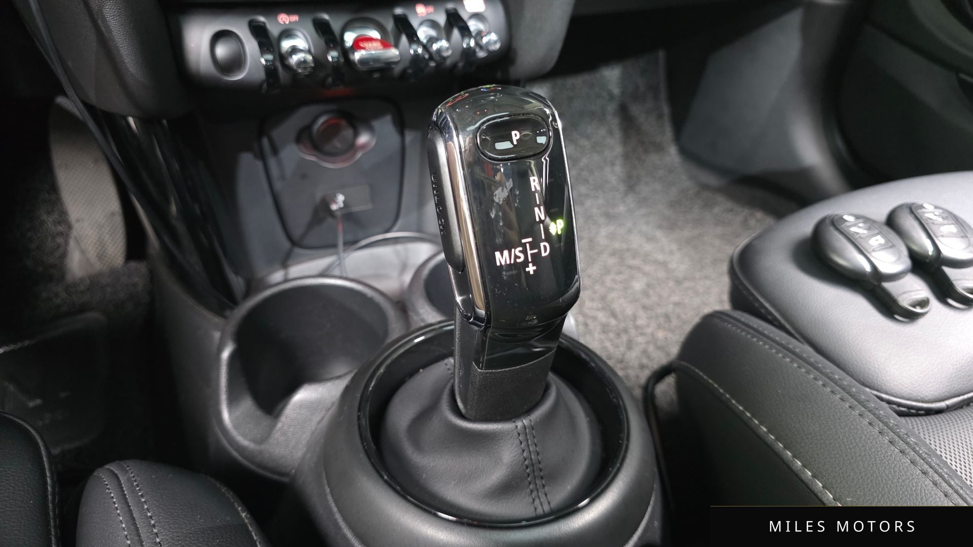 MINI Cooper 2022 — миниатюра 12