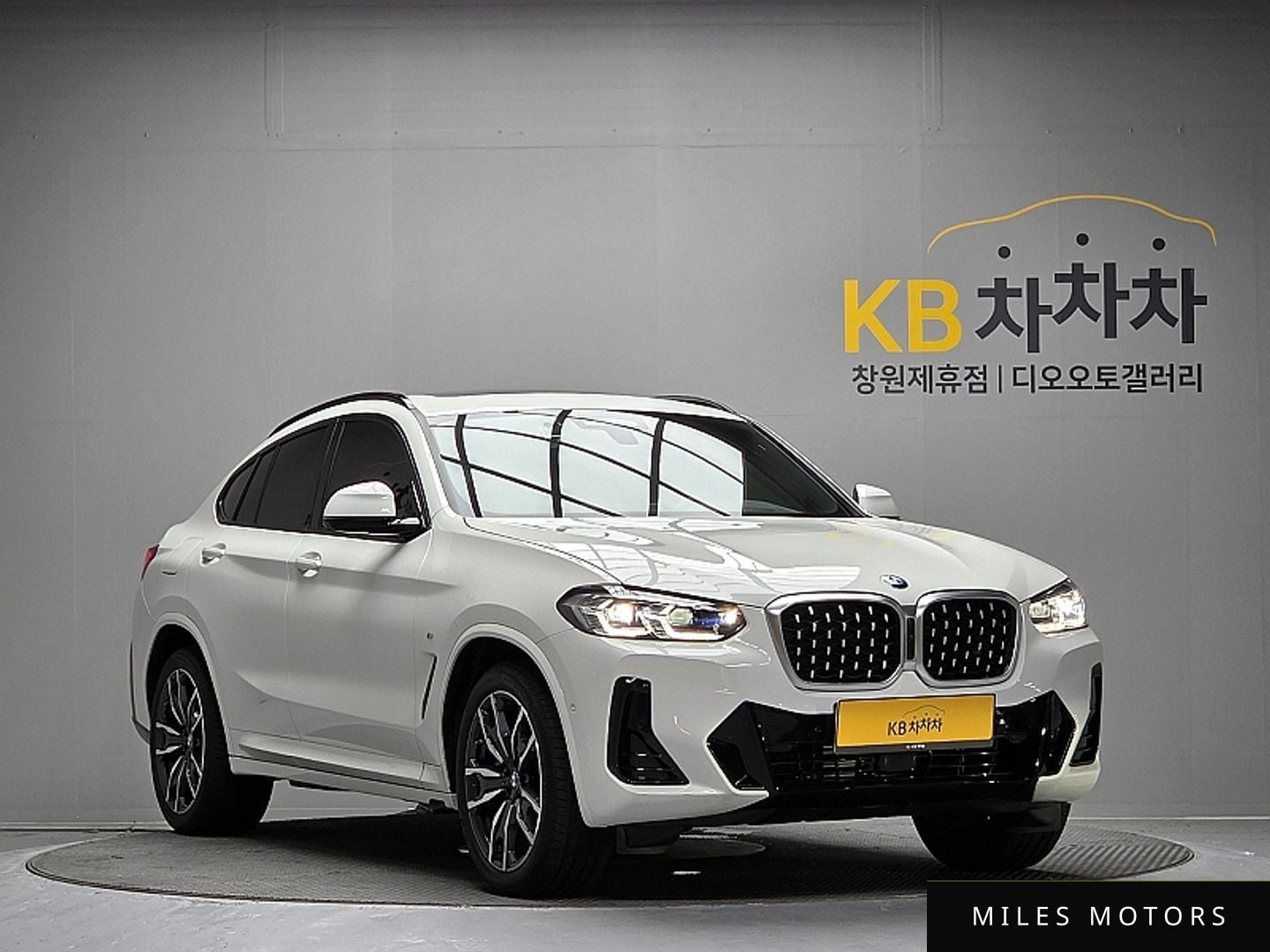 BMW X4 (G02) 2025 — миниатюра 5