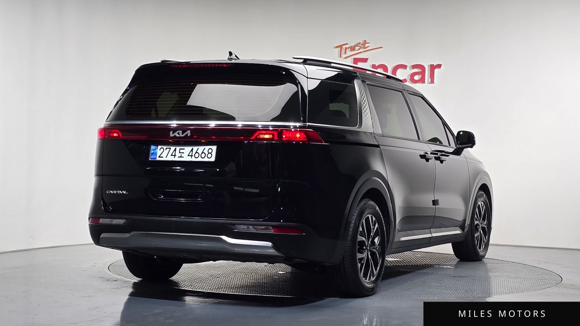 Kia Carnival 2023 — миниатюра 2