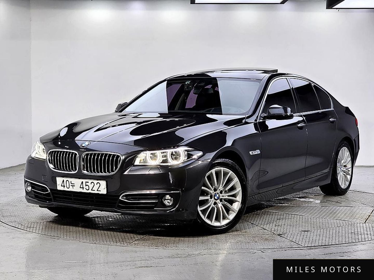 BMW 5 Series (F10) 2015 — фото 1 из 12
