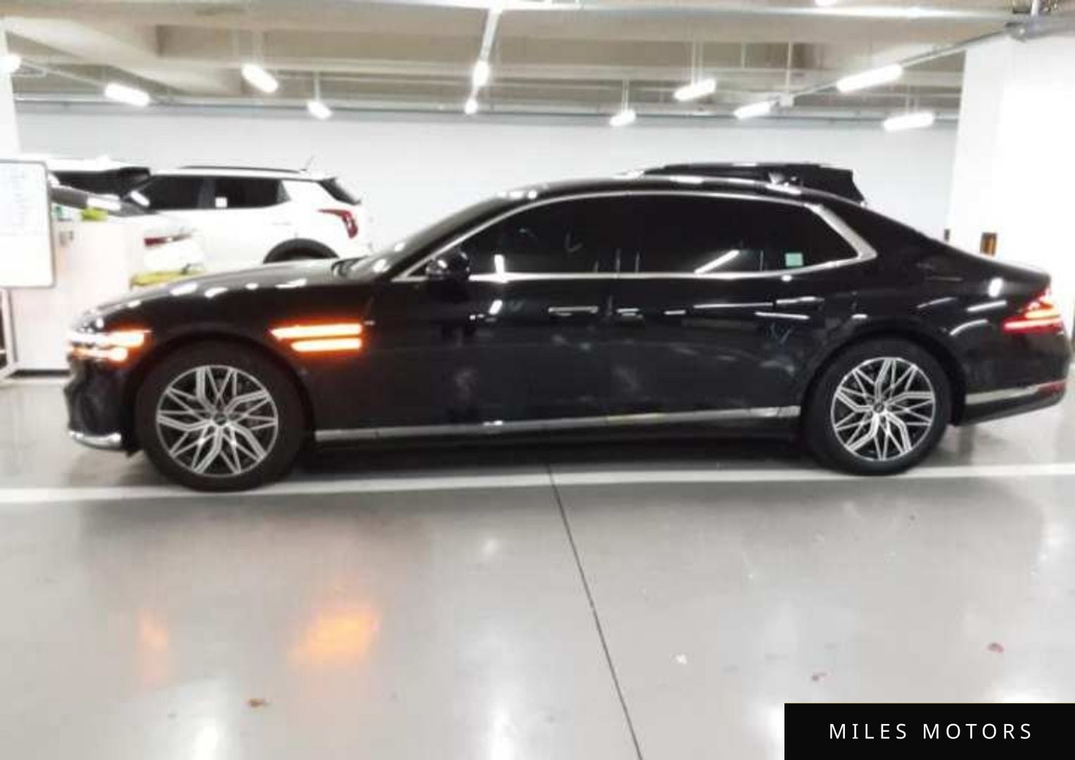 Genesis G90 (RS4) 2023 — миниатюра 5