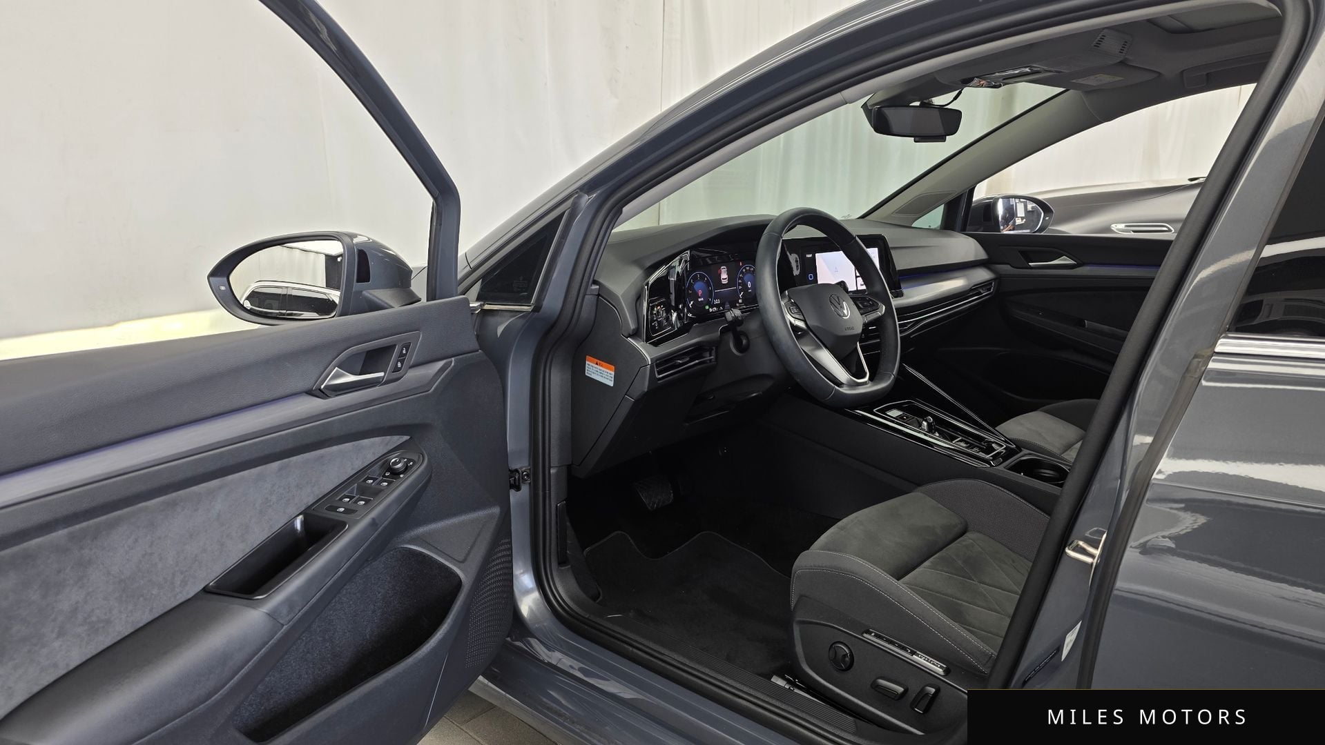 Volkswagen Golf 2024 — миниатюра 10