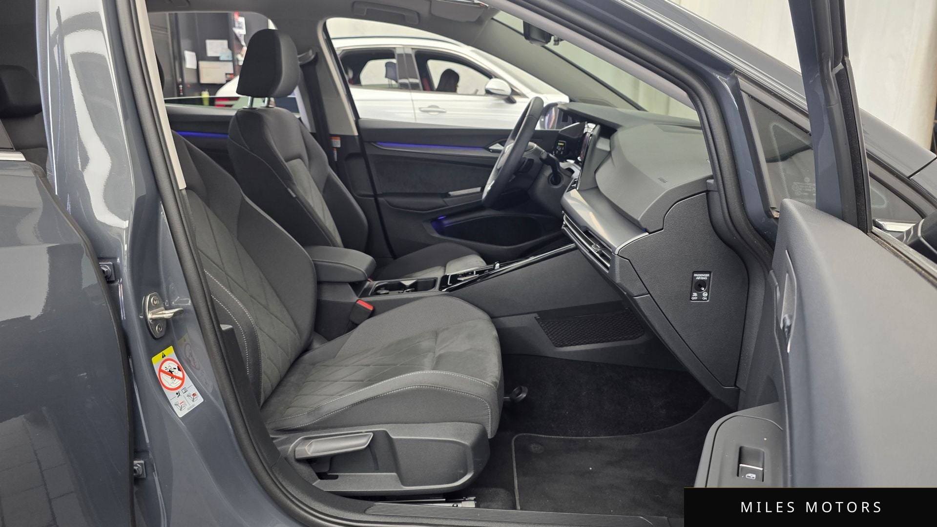 Volkswagen Golf 2024 — миниатюра 11