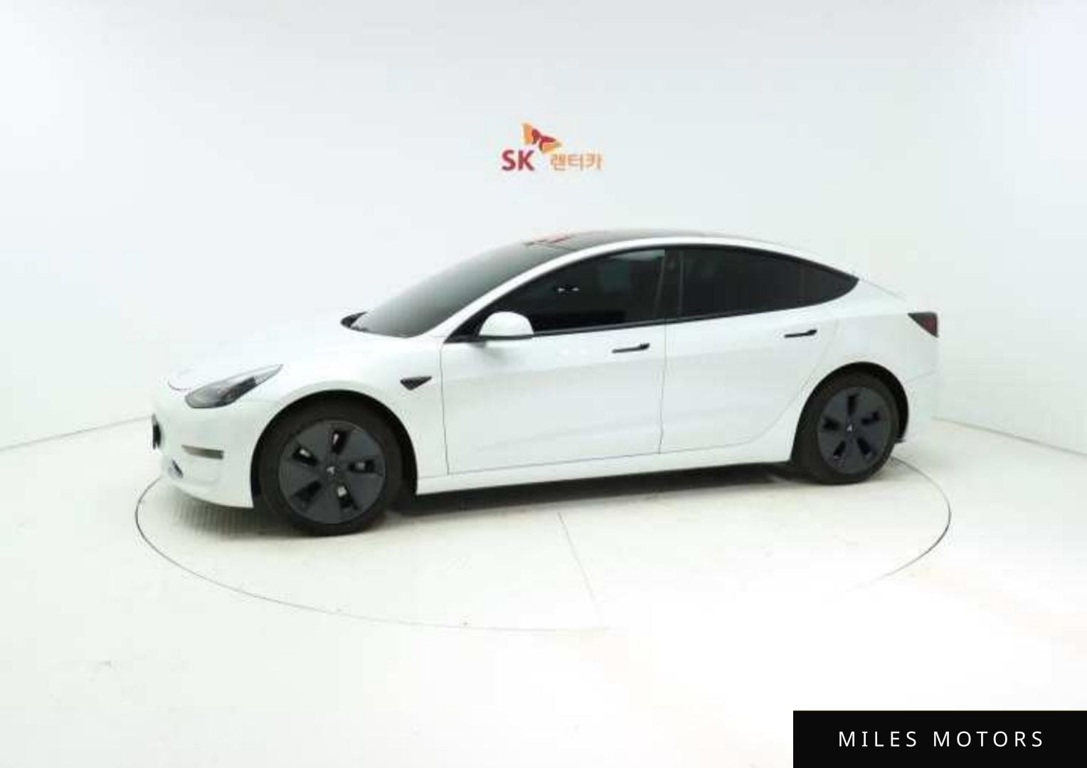 Tesla Model 3 2022 — миниатюра 2