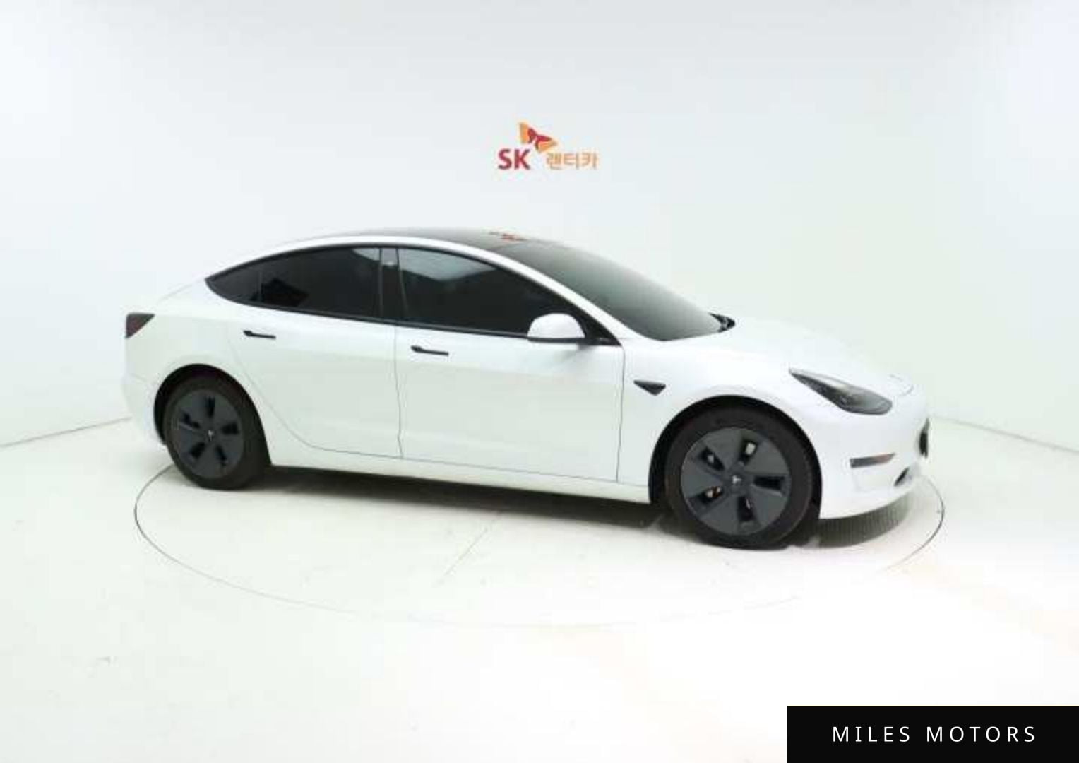 Tesla Model 3 2022 — миниатюра 5