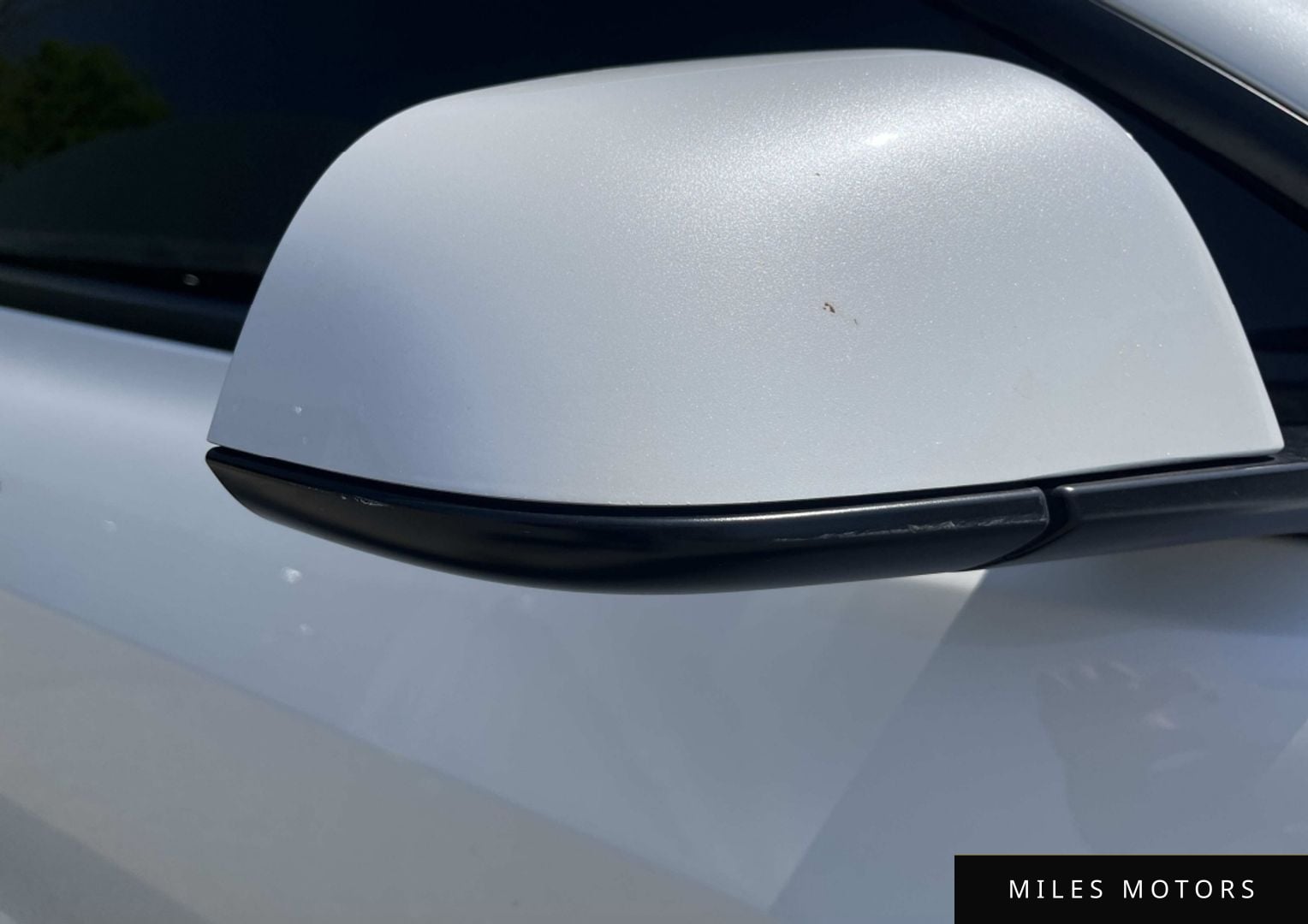 Tesla Model 3 2022 — миниатюра 11