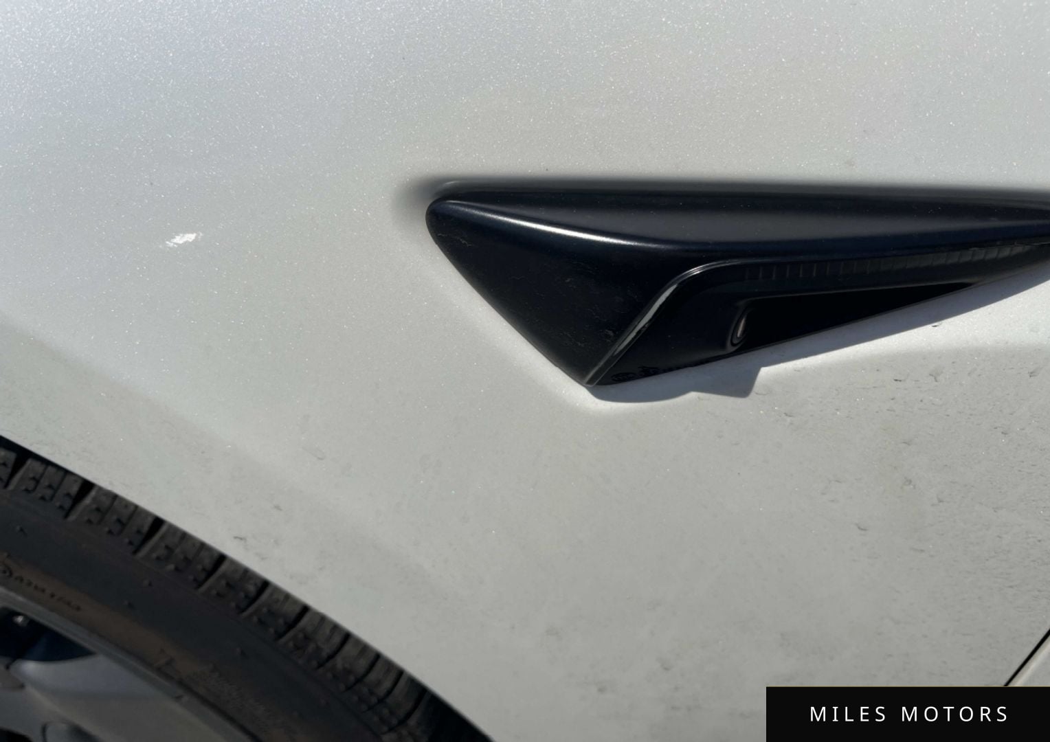 Tesla Model 3 2022 — миниатюра 12
