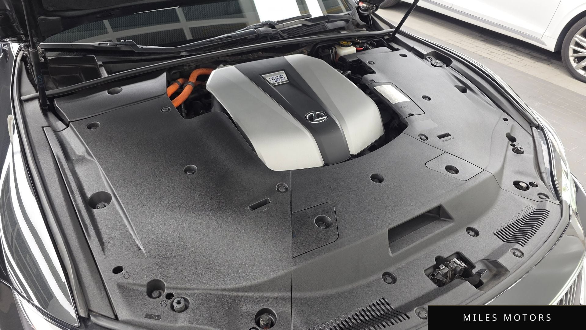 Лексус LS500h 2018 — миниатюра 6