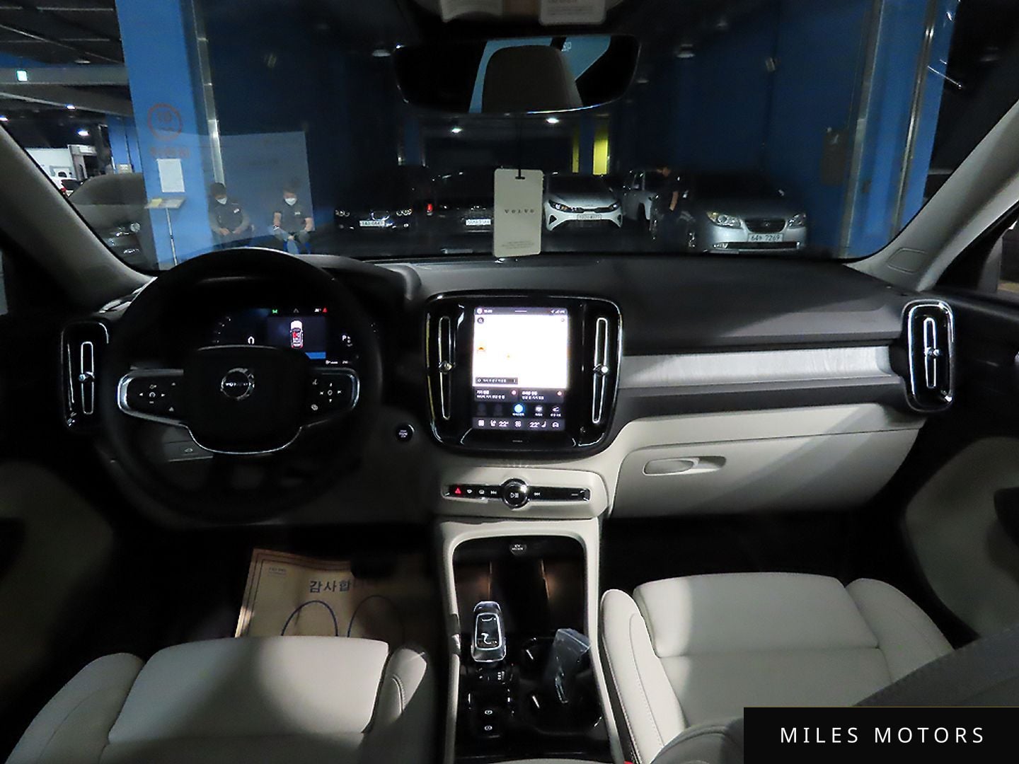 Volvo XC40 2026 — миниатюра 7