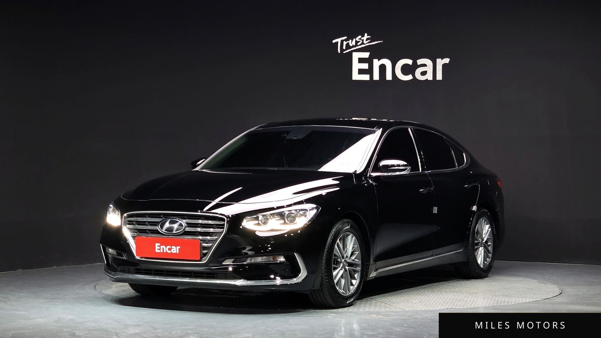 Hyundai Grandeur 2019 — фото 1 из 12