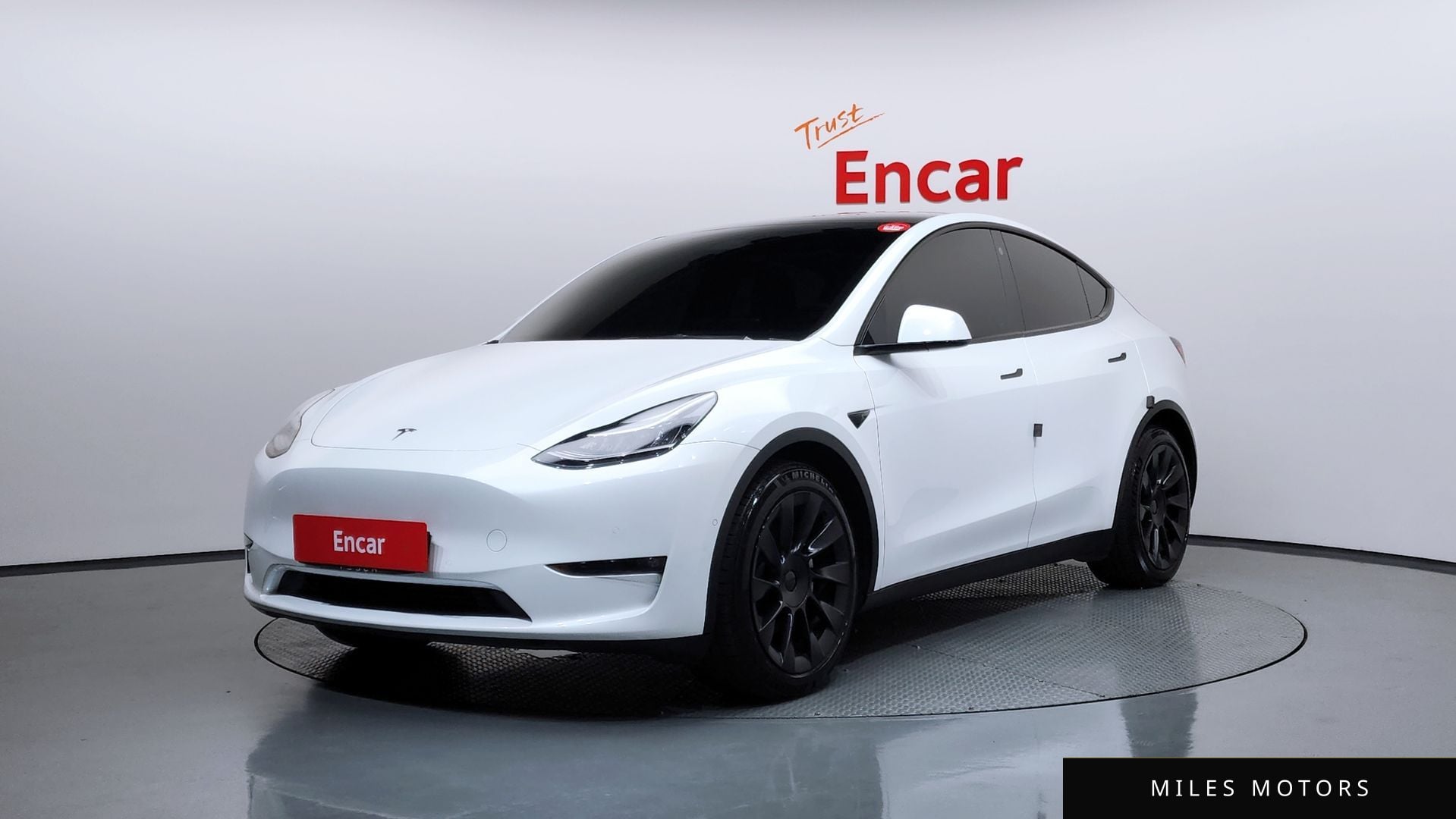 Tesla Model Y 2021 — фото 1 из 12