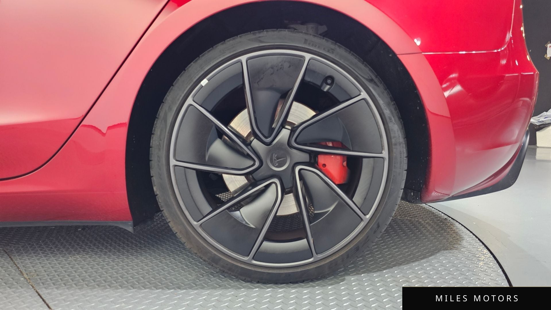 Tesla Model 3 2024 — миниатюра 7