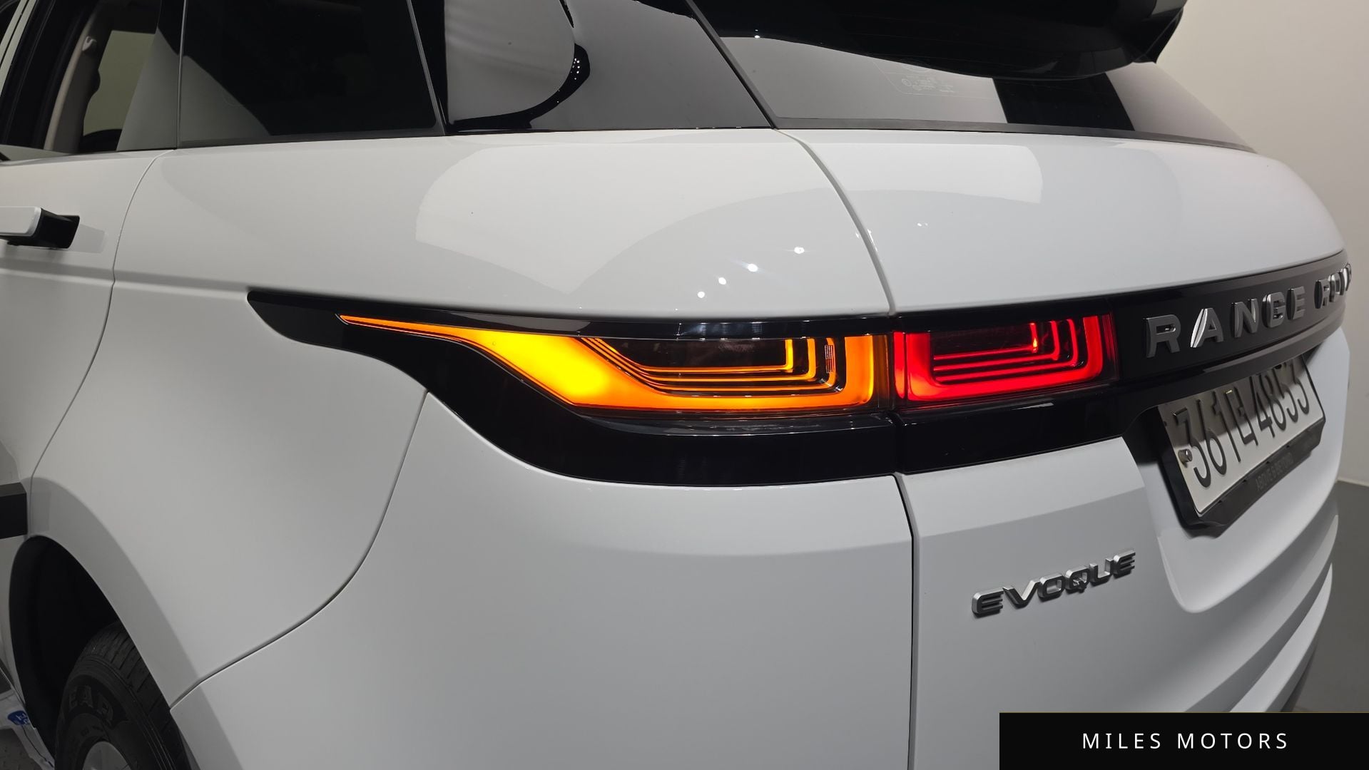 Land Rover Range Rover Evoque 2023 — миниатюра 8