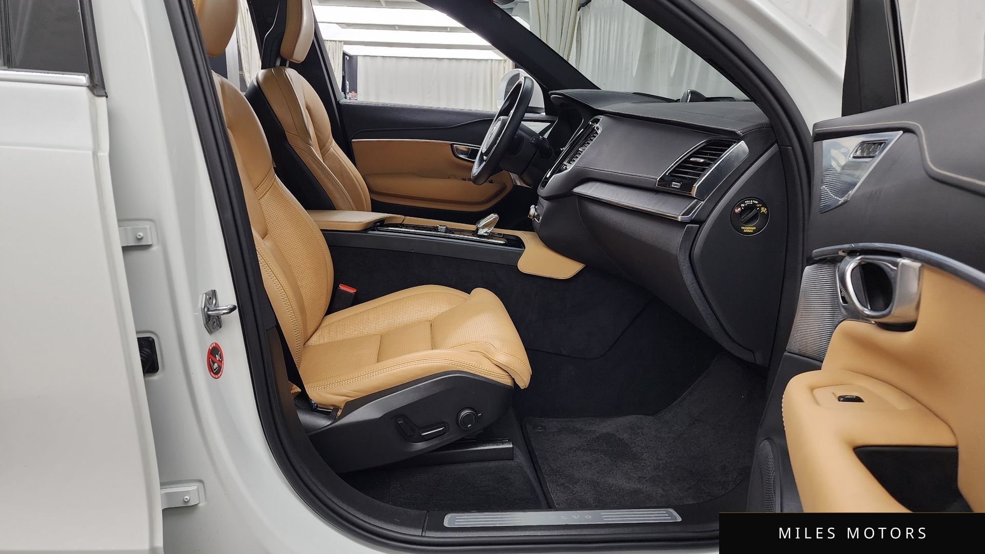 Volvo XC90 2021 — миниатюра 11