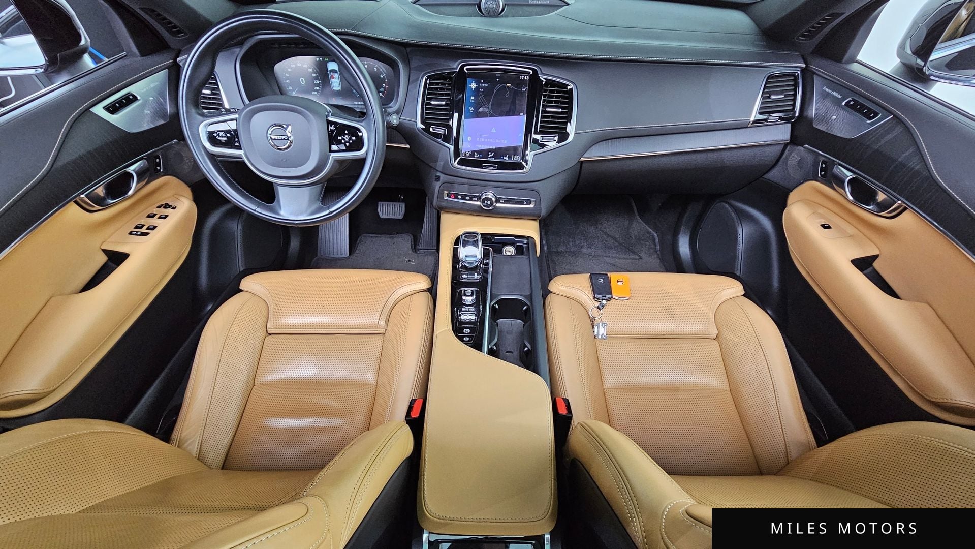 Volvo XC90 2021 — миниатюра 10