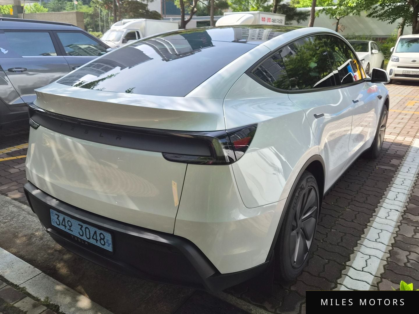 Tesla Model Y 2026 — миниатюра 3