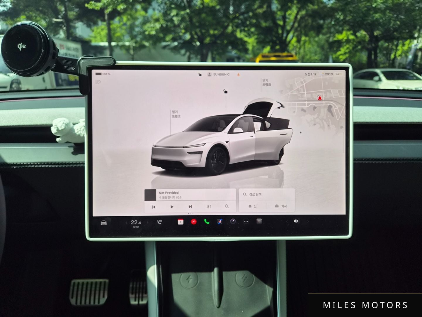 Tesla Model Y 2026 — миниатюра 10