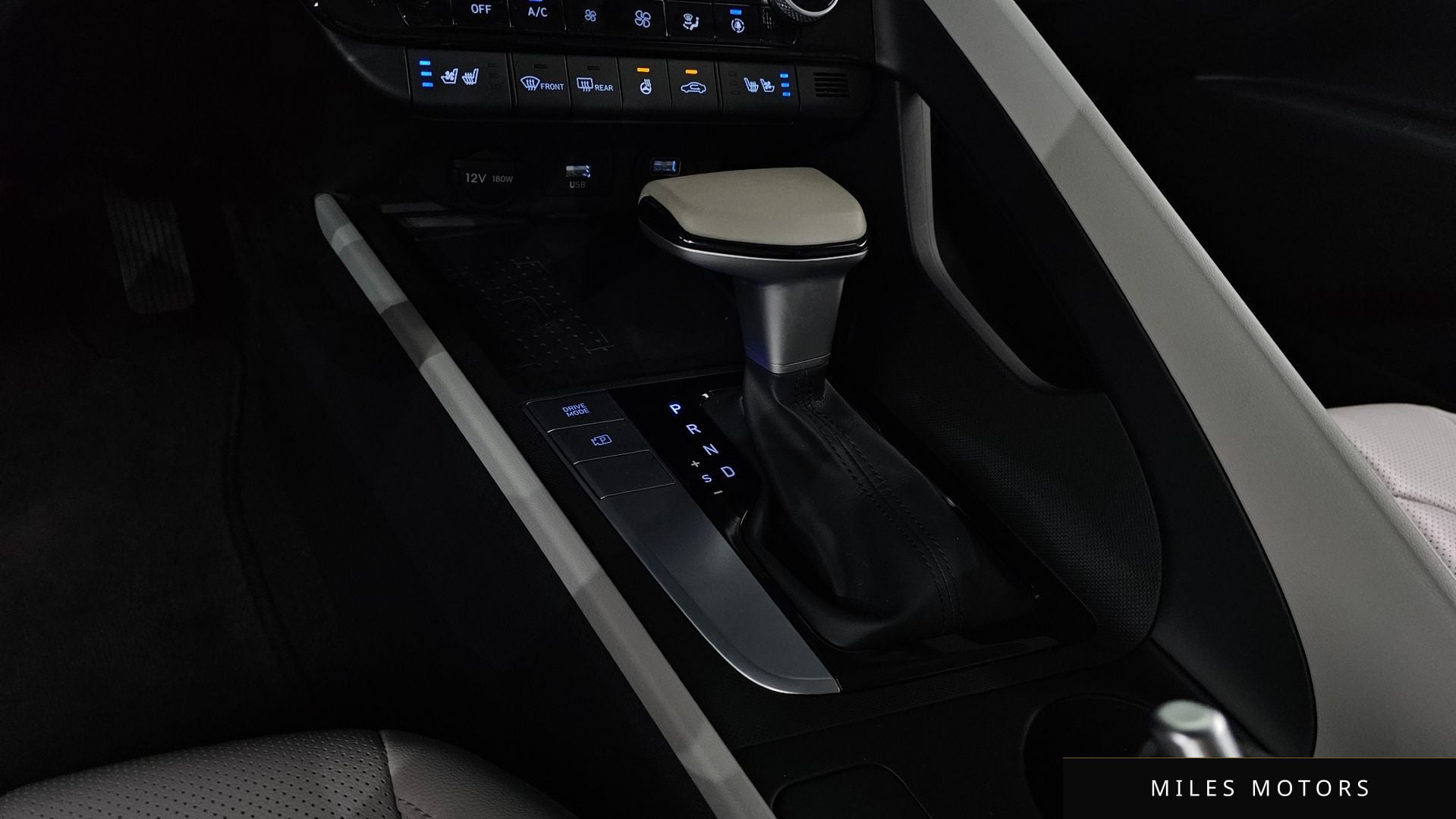 Hyundai AVANTE 2023 — миниатюра 9