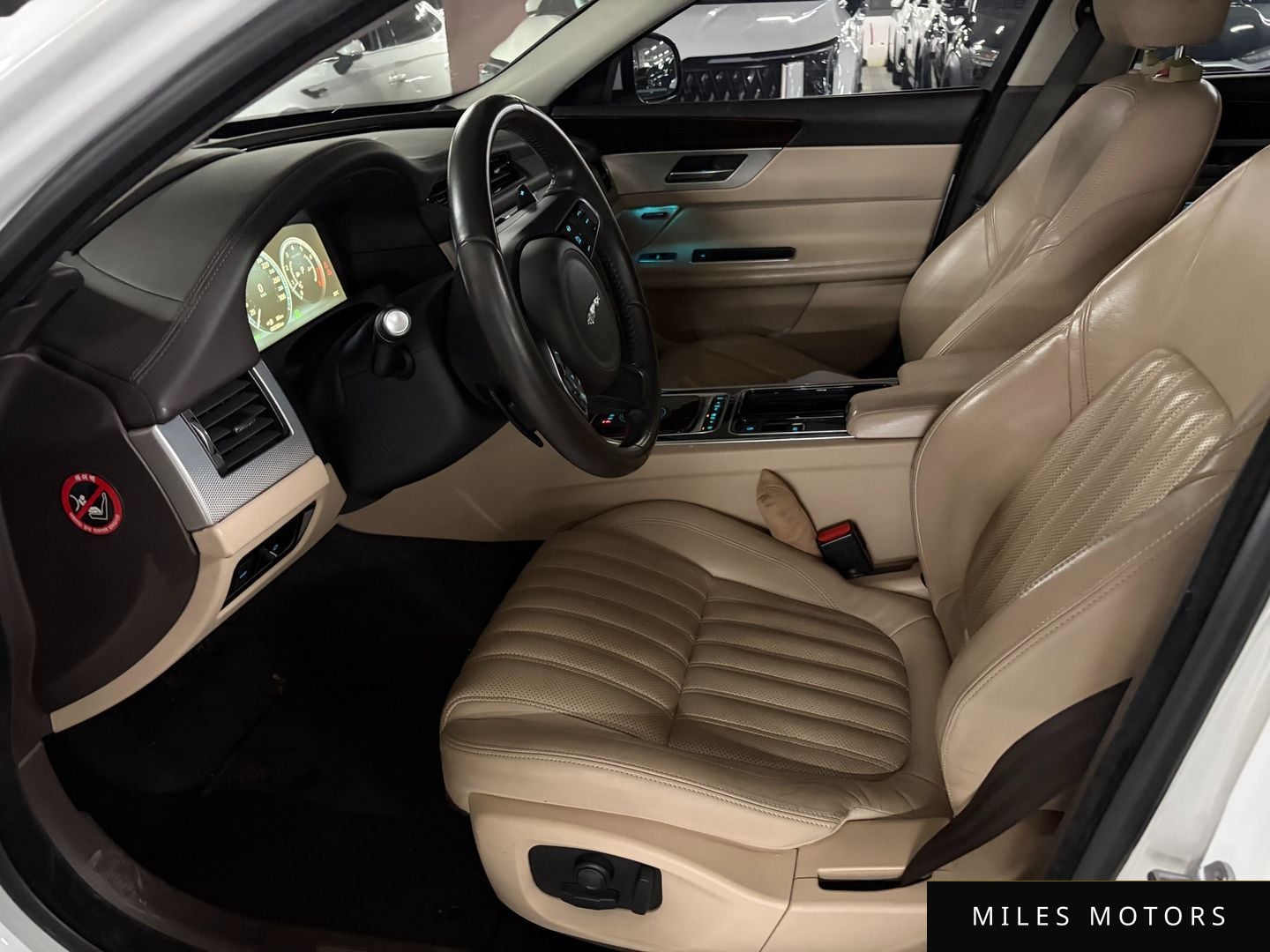 Jaguar XF (X260) 2016 — миниатюра 4
