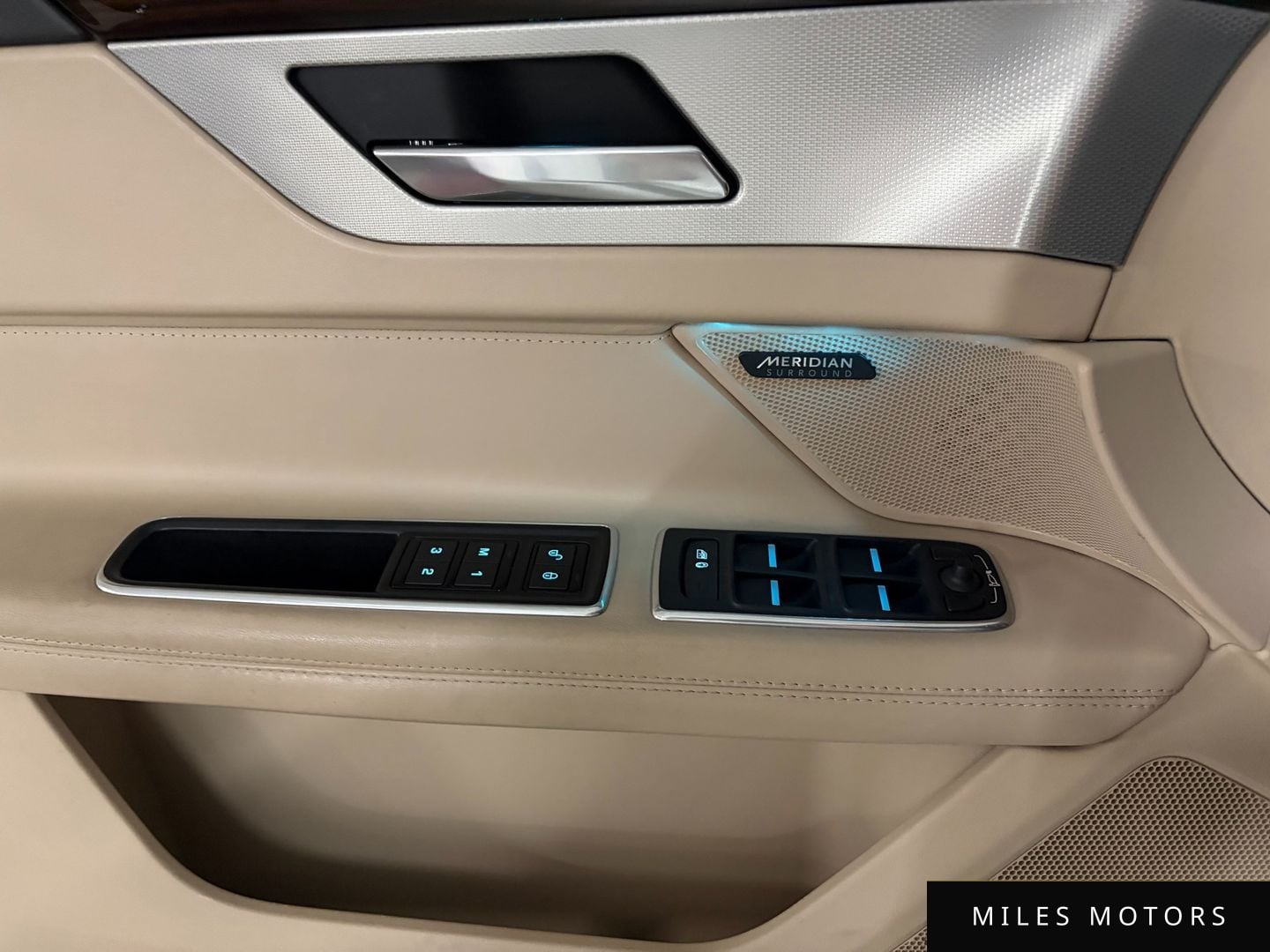 Jaguar XF (X260) 2016 — миниатюра 10