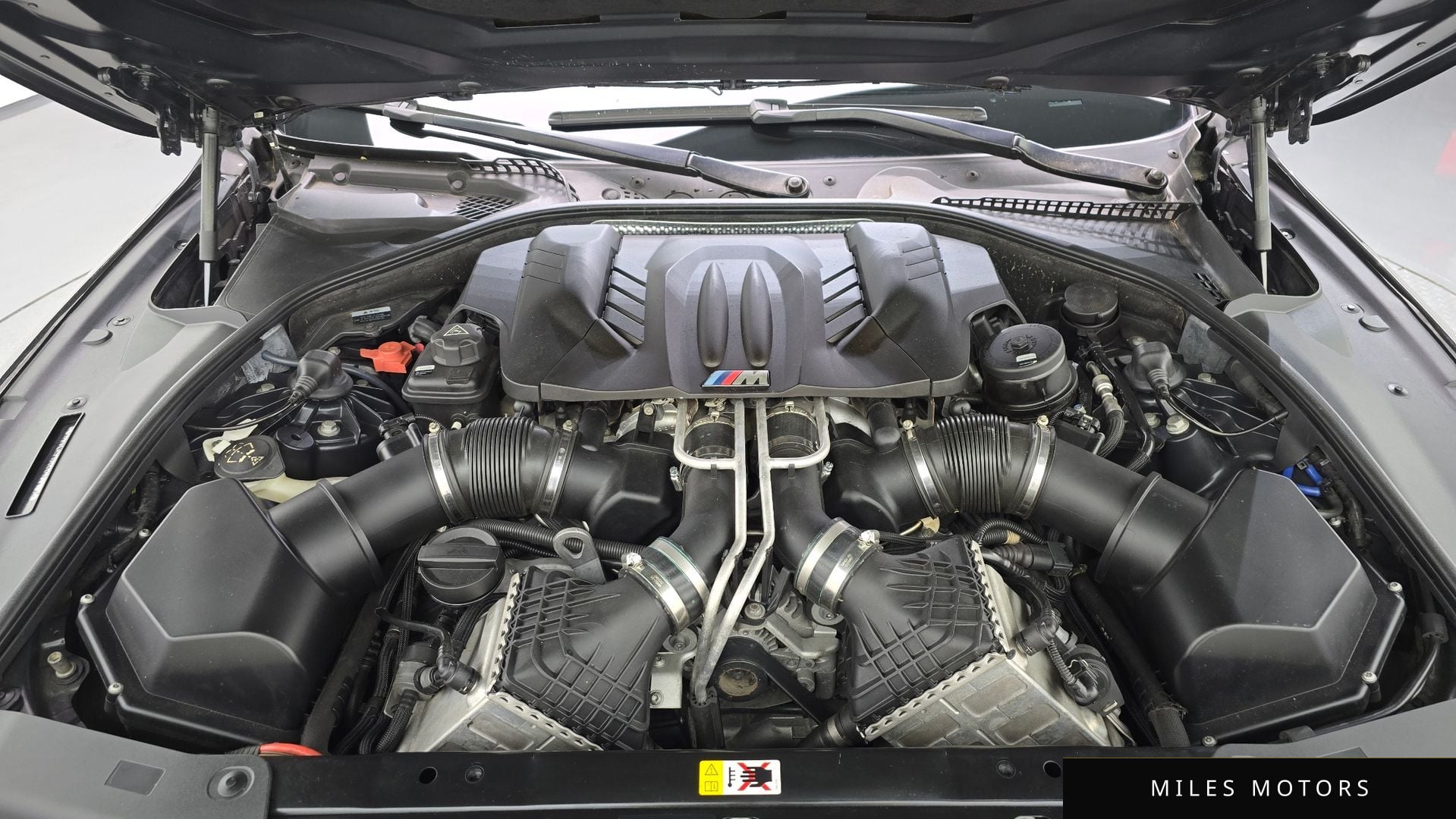 BMW M6 (F12) 2013 — миниатюра 6