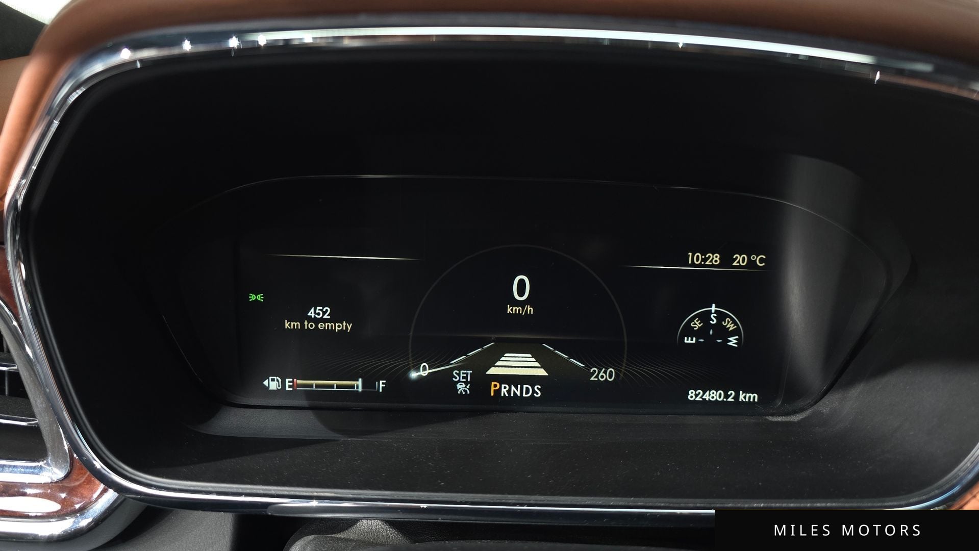 Lincoln Continental 2017 — миниатюра 8