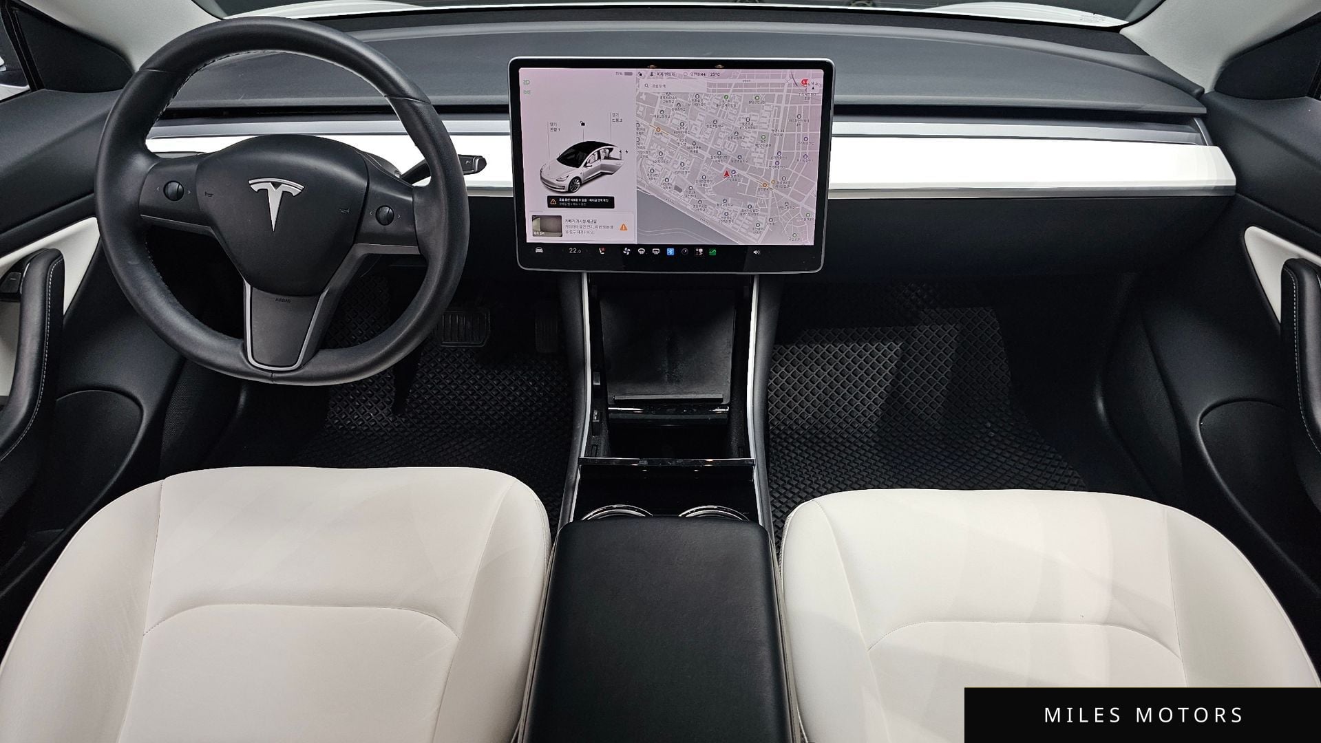 Tesla Model 3 2020 — миниатюра 9