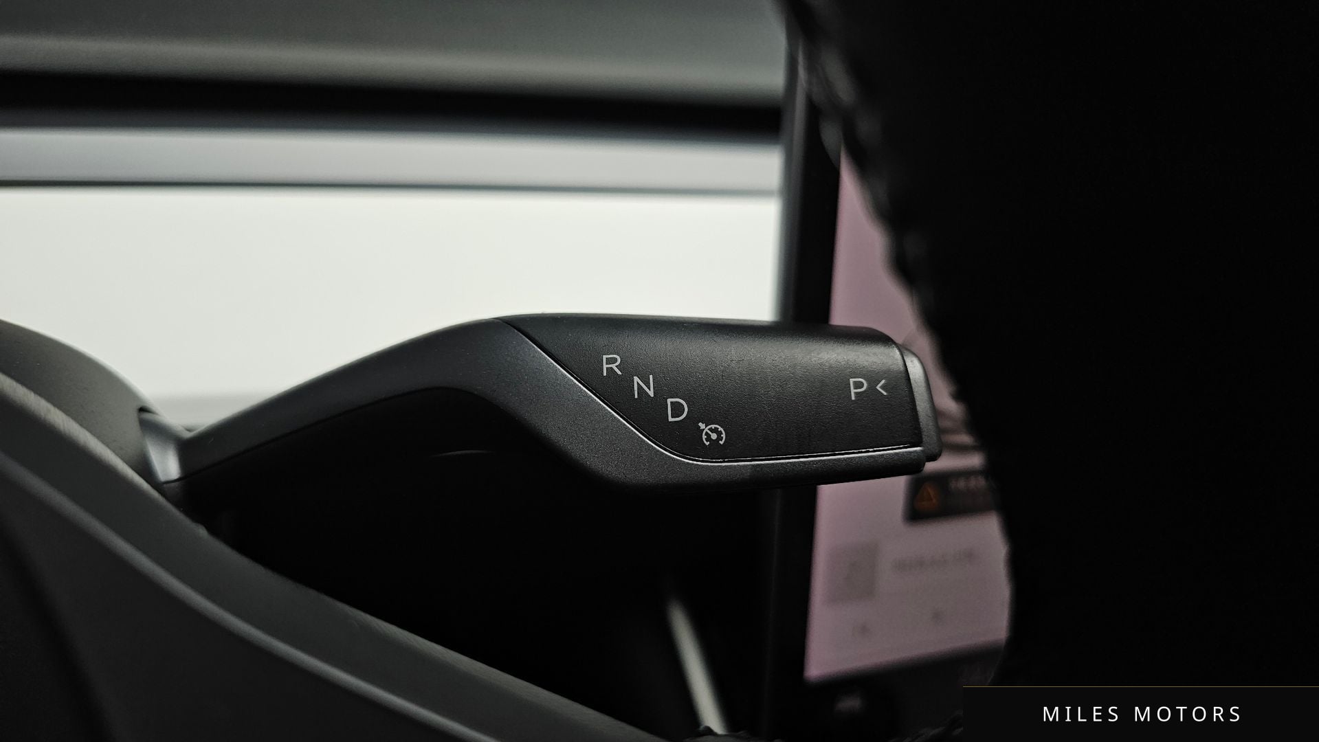 Tesla Model 3 2020 — миниатюра 11