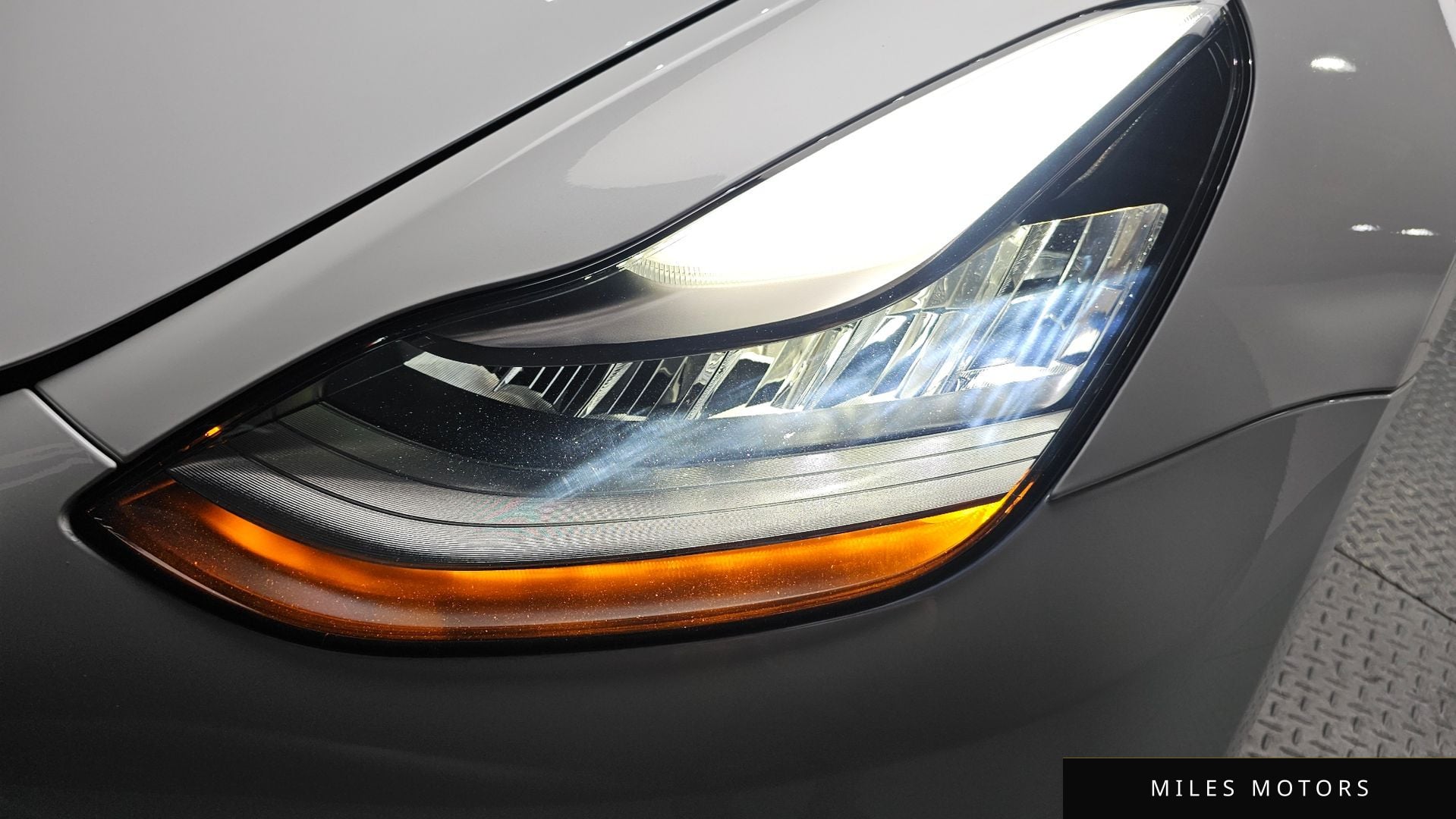 Tesla Model 3 2020 — миниатюра 7