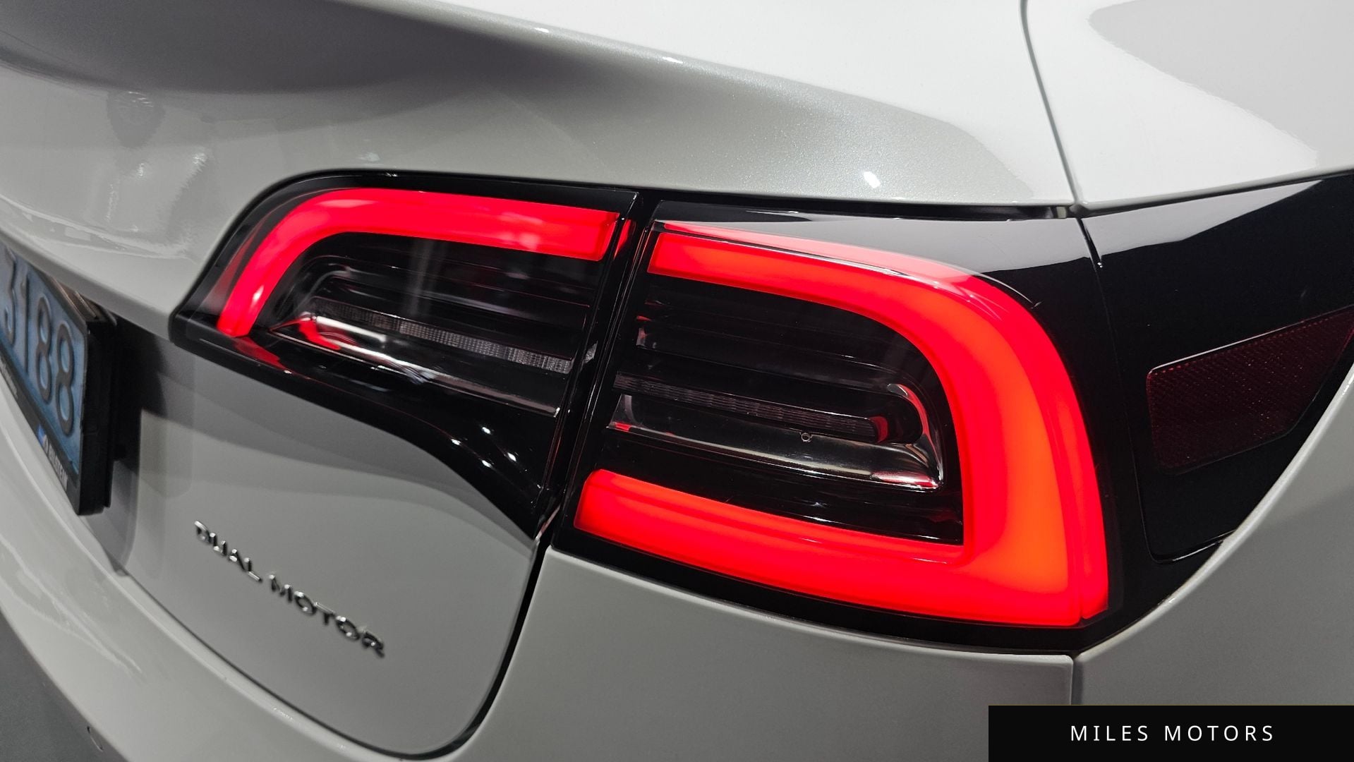 Tesla Model 3 2020 — миниатюра 8