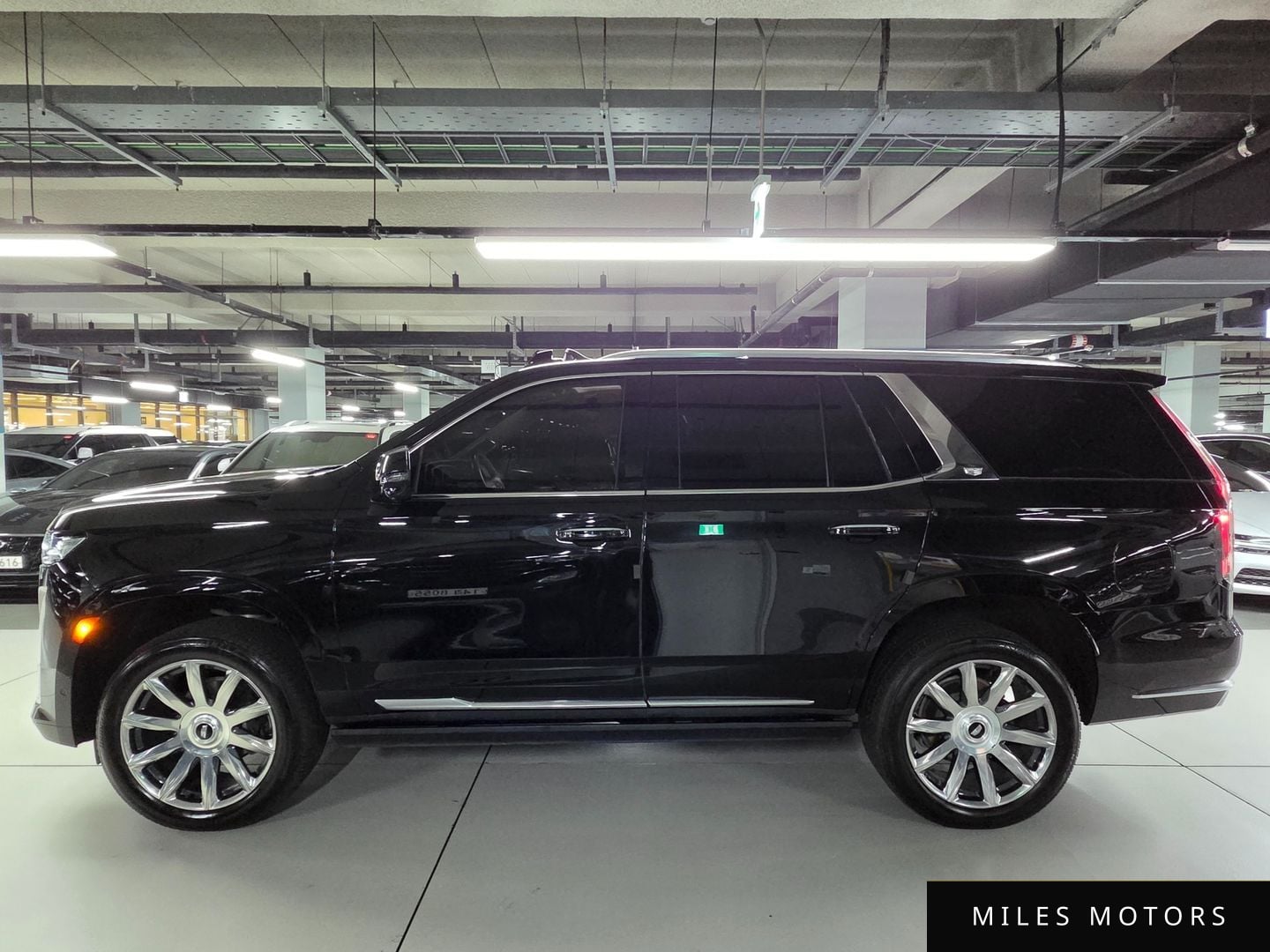 Cadillac Escalade 2023 — миниатюра 3