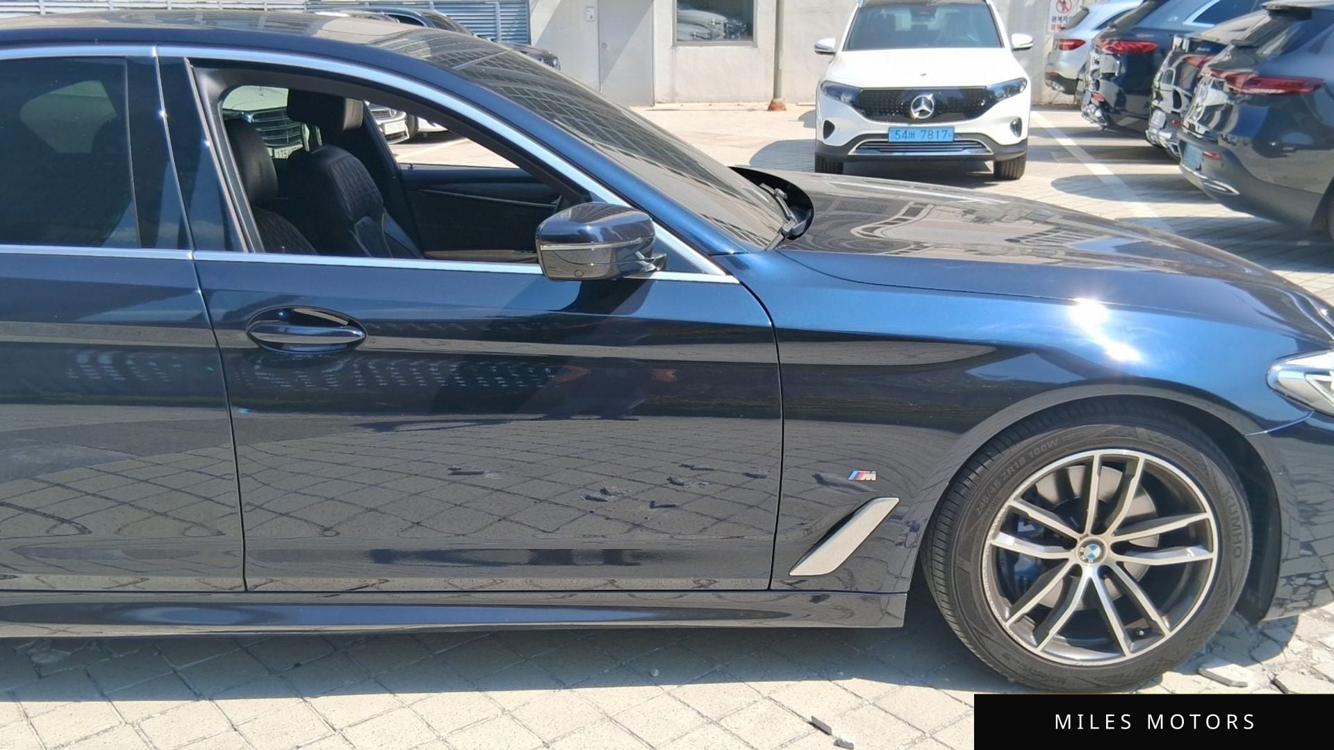 BMW 5 Series (G30) 2021 — миниатюра 5