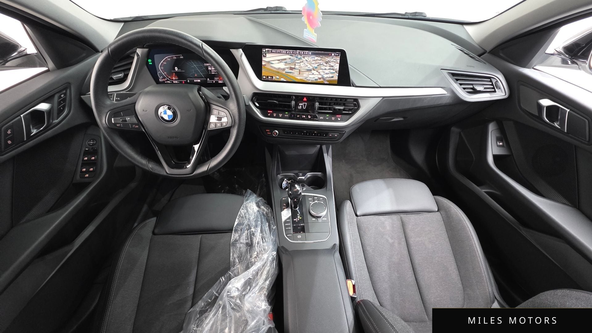 BMW 1 Series (F40) 2020 — миниатюра 10