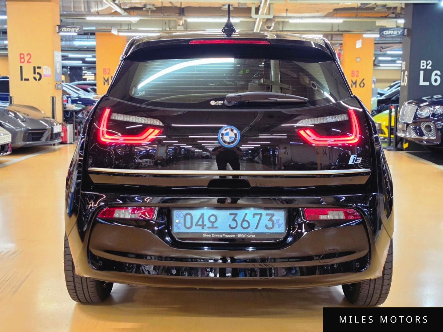 BMW i3 2021 — миниатюра 3
